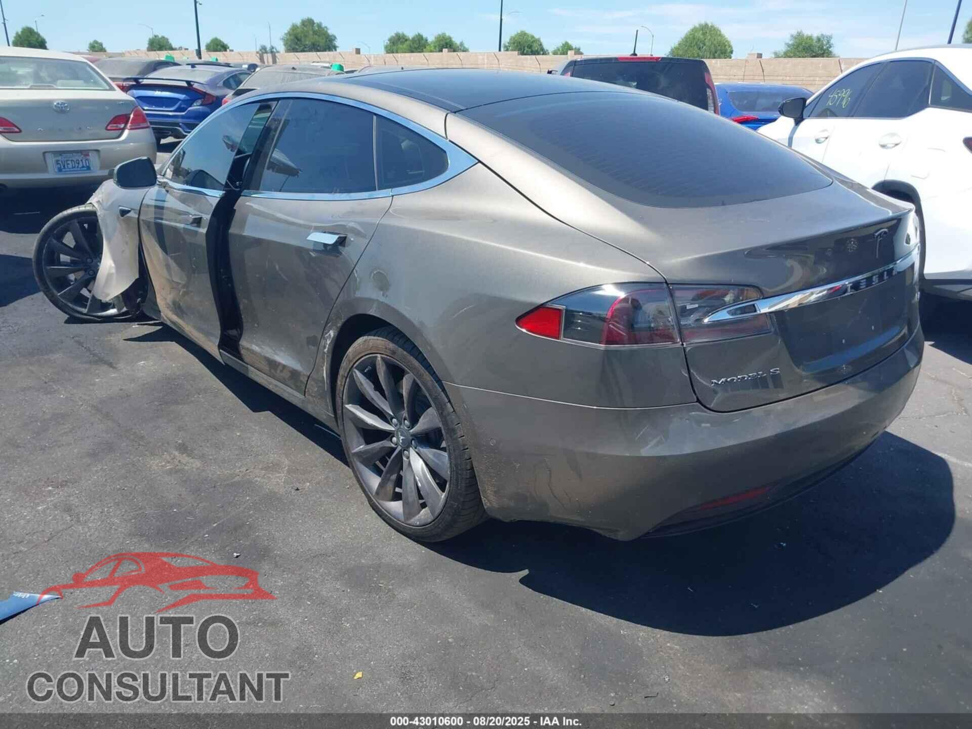 TESLA MODEL S 2016 - 5YJSA1E2XGF170982