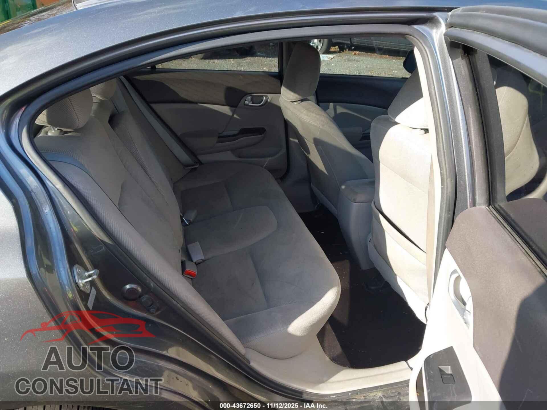 HONDA CIVIC 2012 - 2HGFB2F82CH316577