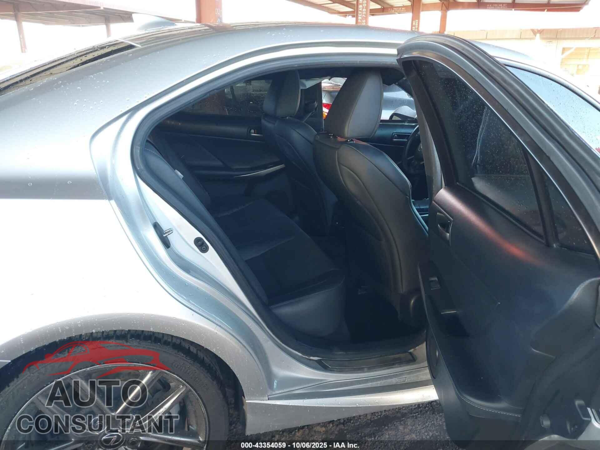 LEXUS IS 300 2019 - JTHC81D21K5035805