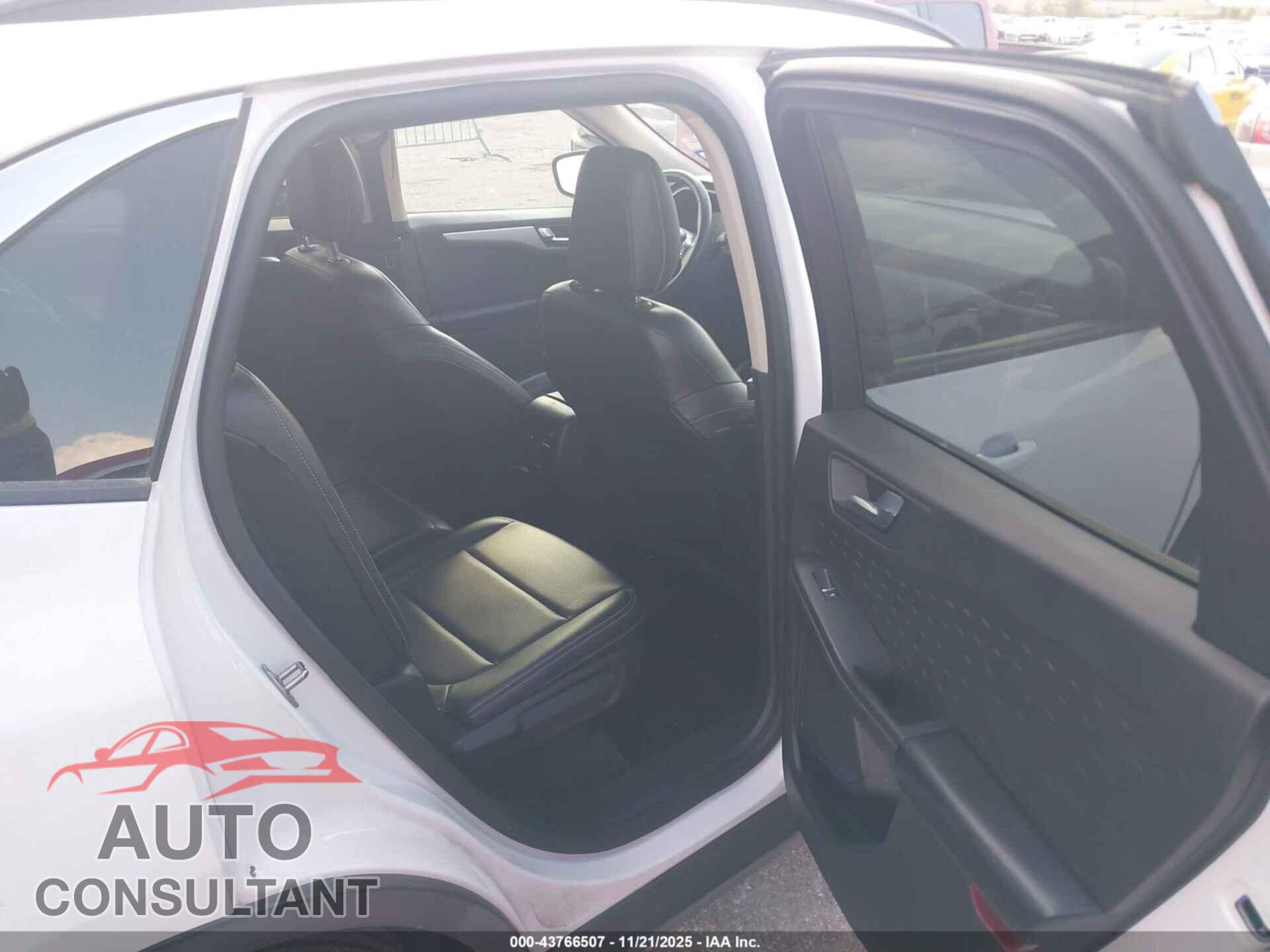 FORD ESCAPE 2020 - 1FMCU0H63LUA62396