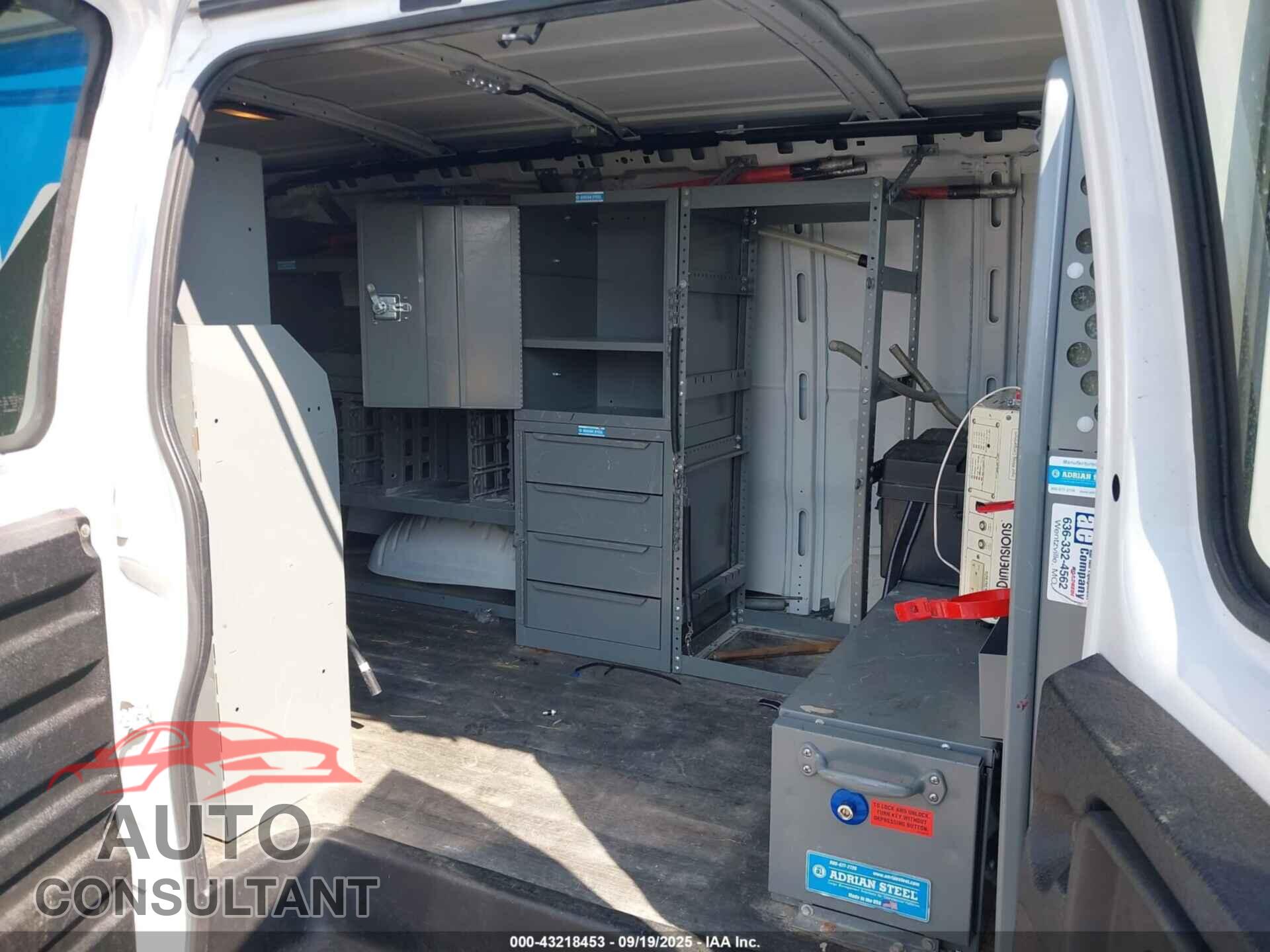 CHEVROLET EXPRESS 2500 2014 - 1GCWGFCA4E1198225