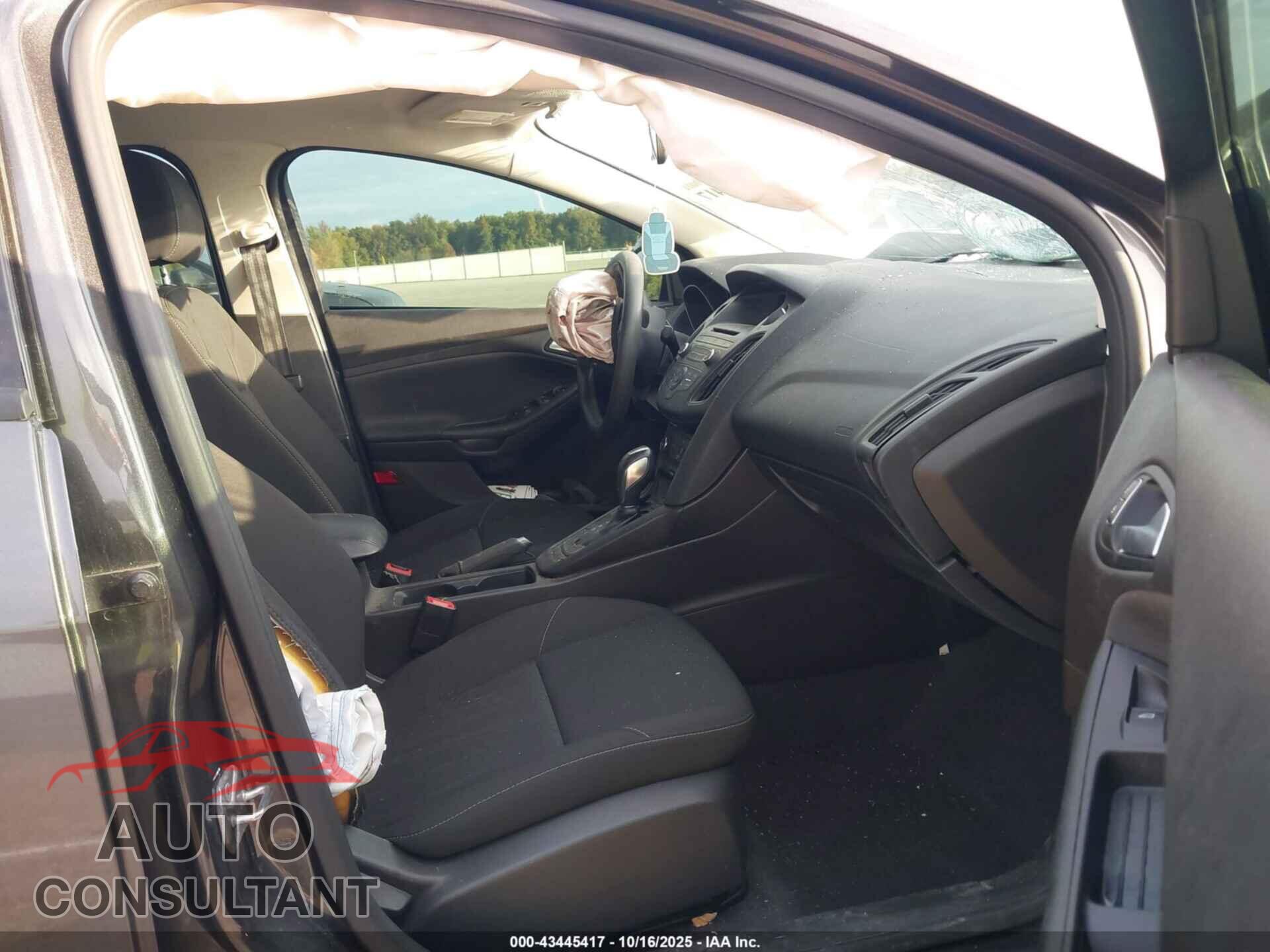 FORD FOCUS 2016 - 1FADP3F28GL314484
