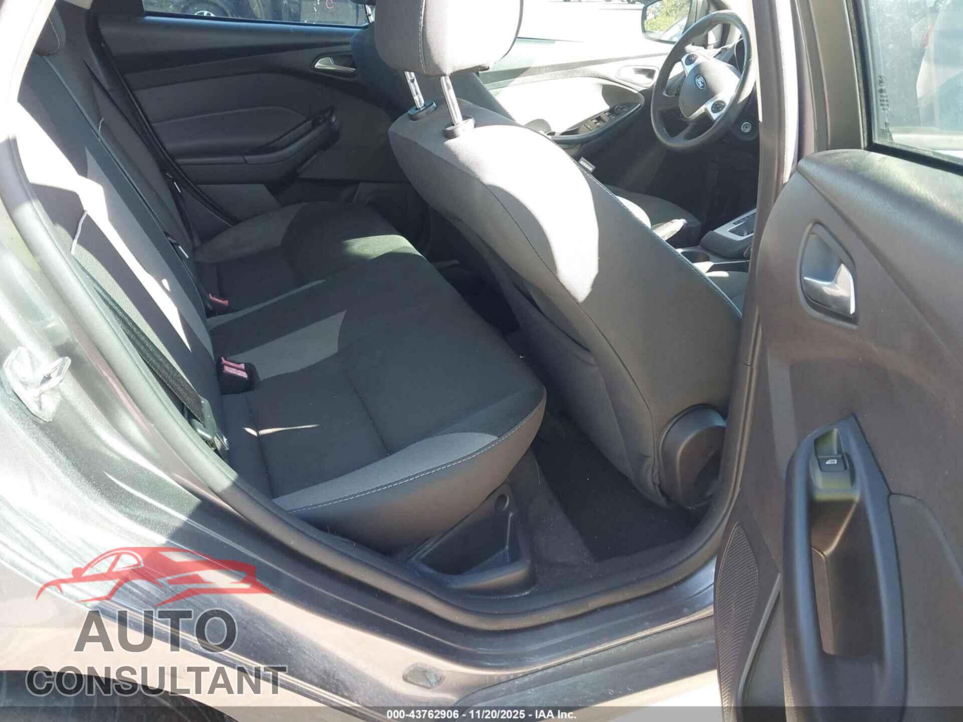 FORD FOCUS 2014 - 1FADP3F29EL309680