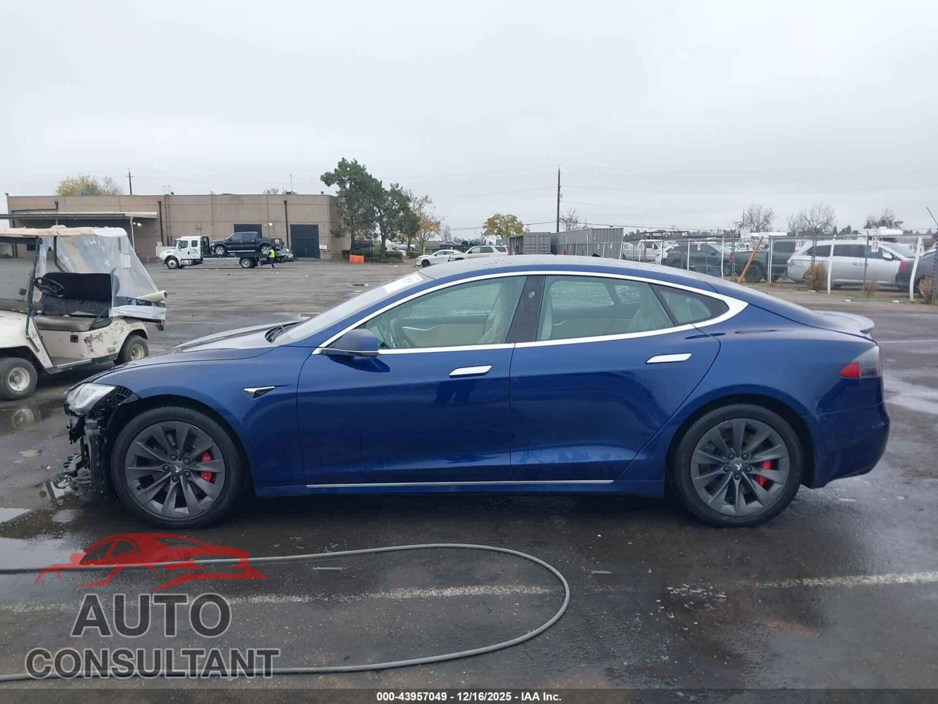 TESLA MODEL S 2017 - 5YJSA1E4XHF227541