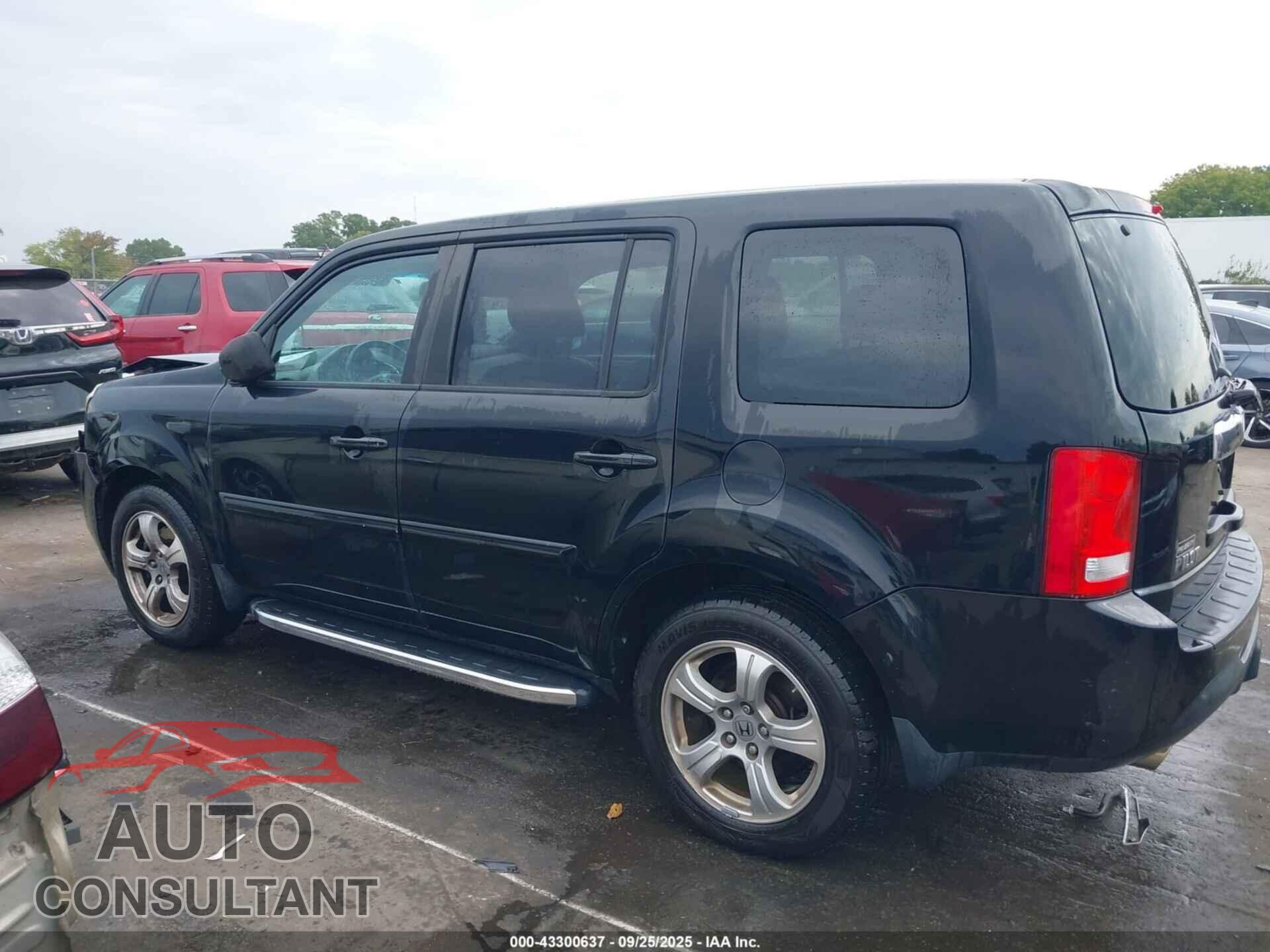 HONDA PILOT 2012 - 5FNYF4H67CB001525