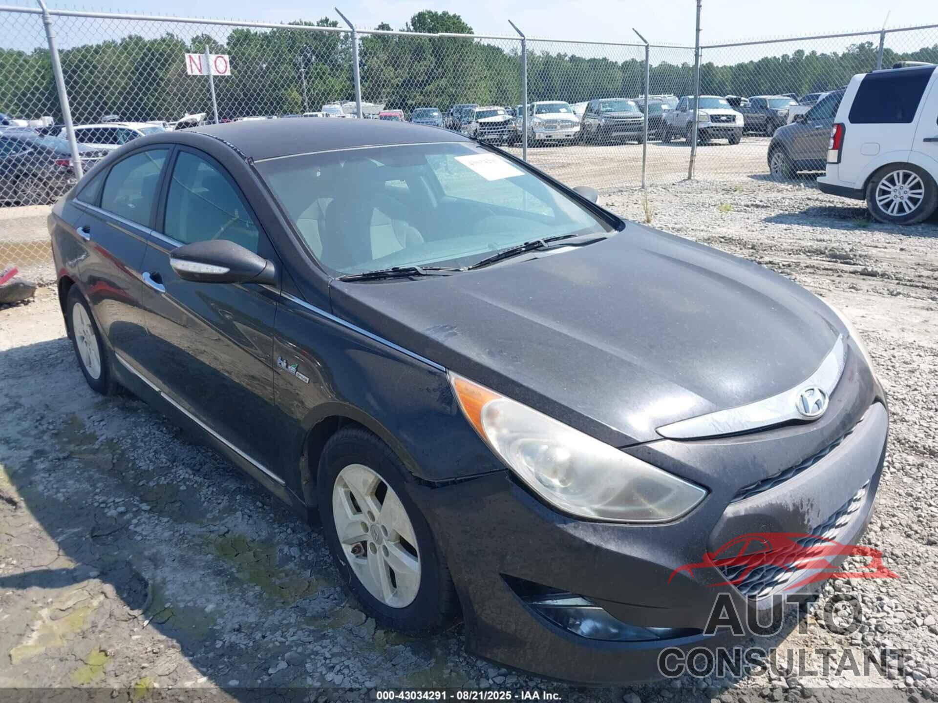 HYUNDAI SONATA HYBRID 2011 - KMHEC4A47BA005064