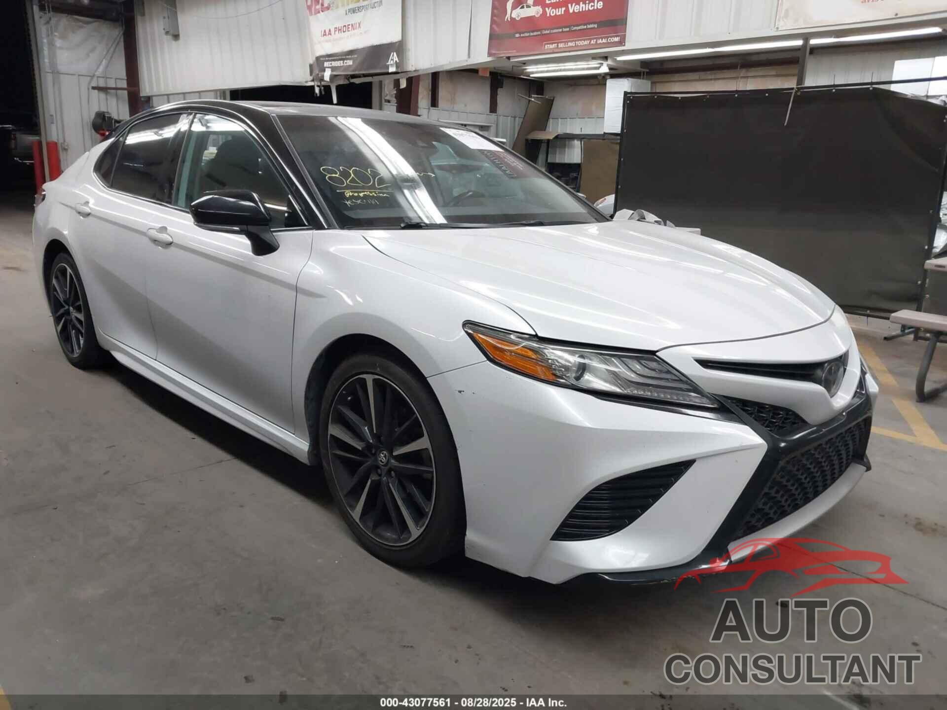 TOYOTA CAMRY 2019 - 4T1B61HK2KU296018