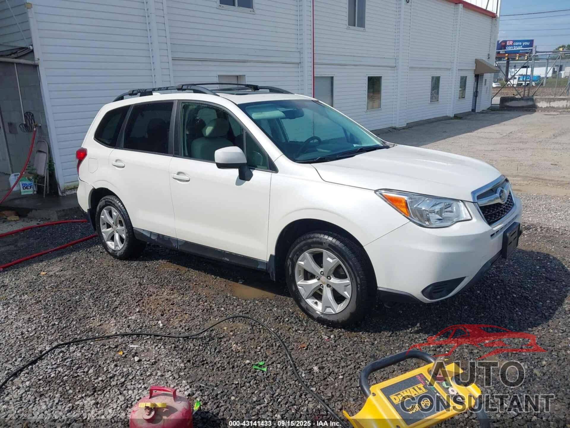 SUBARU FORESTER 2016 - JF2SJADC0GH461440