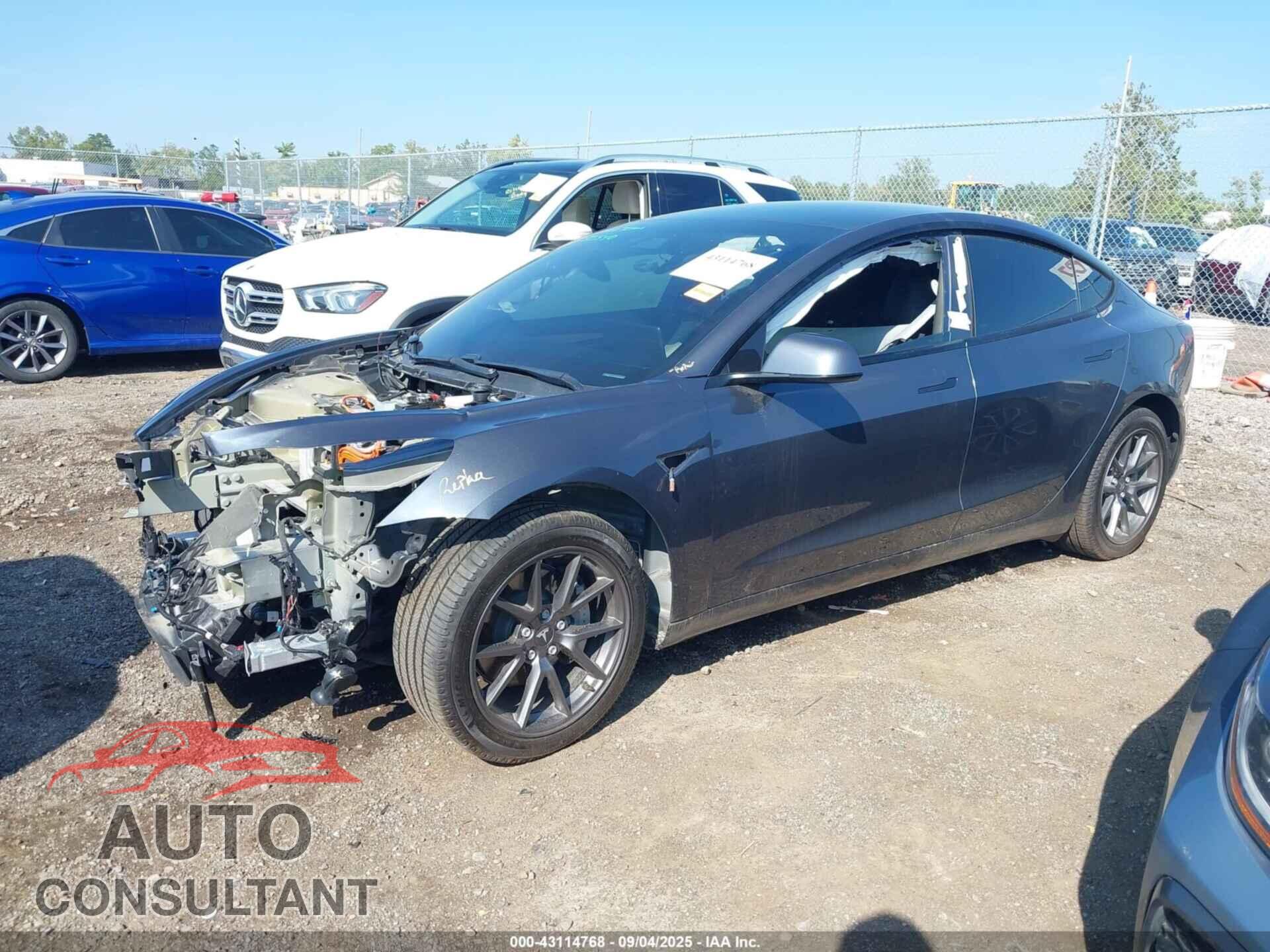 TESLA MODEL 3 2021 - 5YJ3E1EB6MF032540