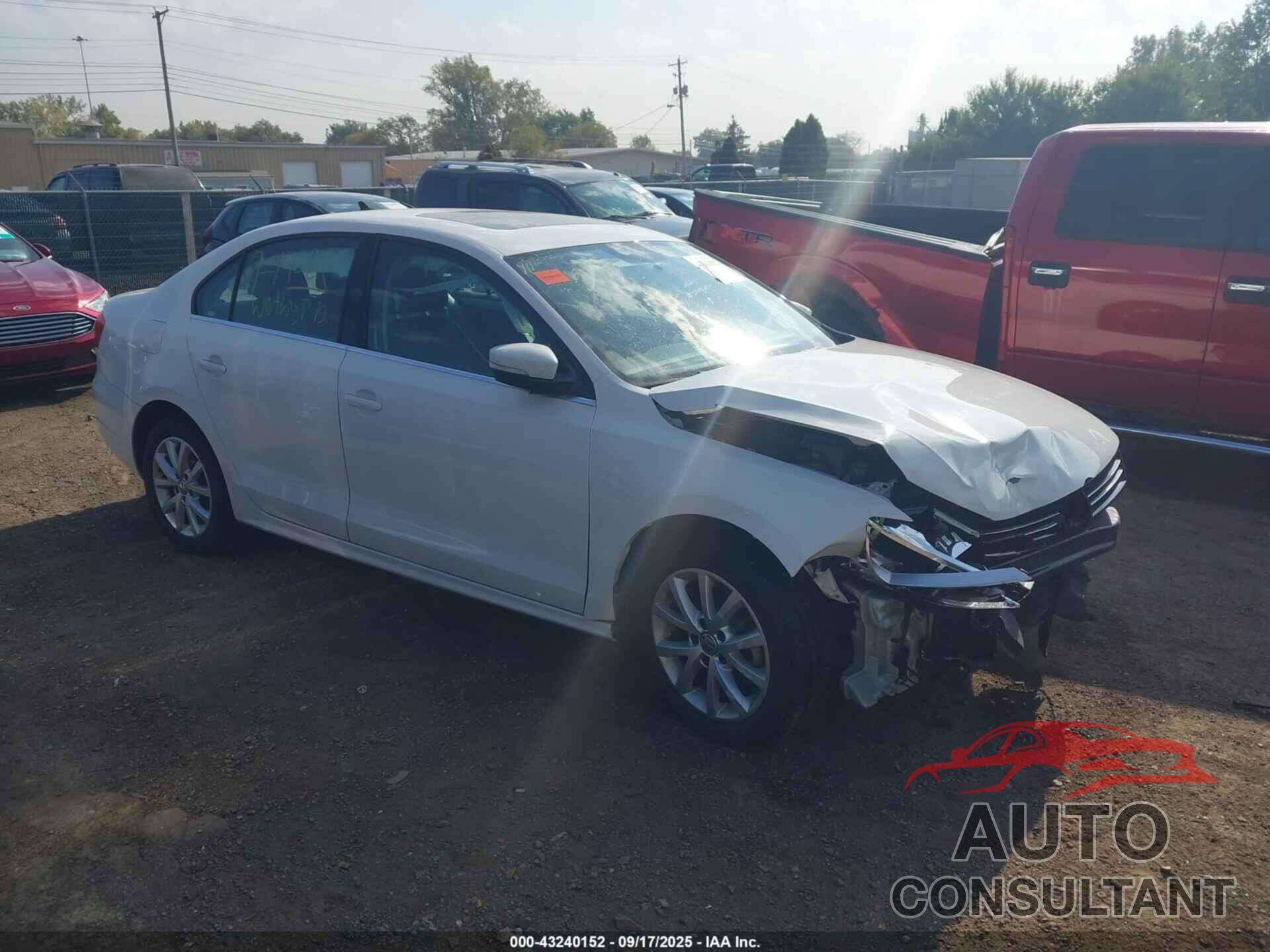 VOLKSWAGEN JETTA 2013 - 3VWDP7AJ8DM423681