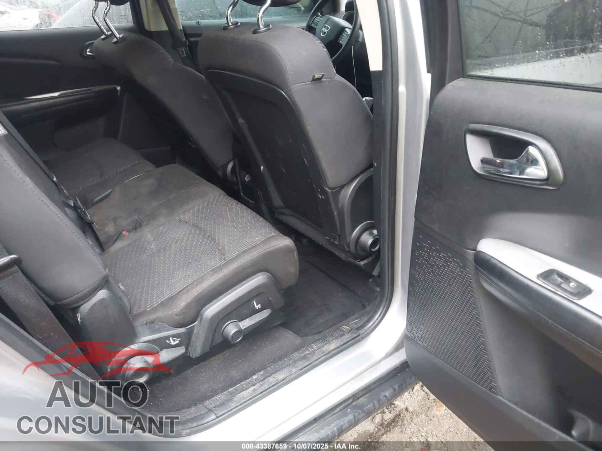 DODGE JOURNEY 2015 - 3C4PDCBG9FT637009