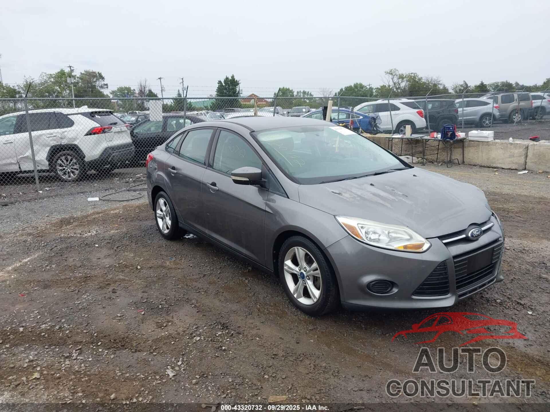 FORD FOCUS 2013 - 1FADP3F29DL104830