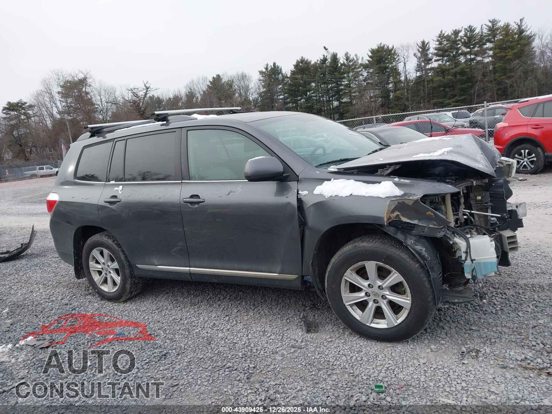 TOYOTA HIGHLANDER 2013 - 5TDBK3EH8DS238037