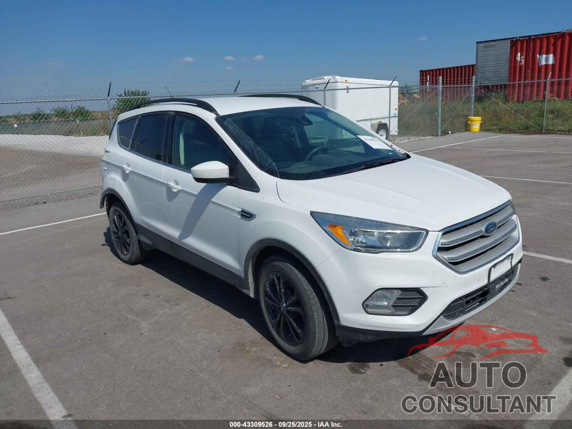 FORD ESCAPE 2018 - 1FMCU0GD9JUC64849