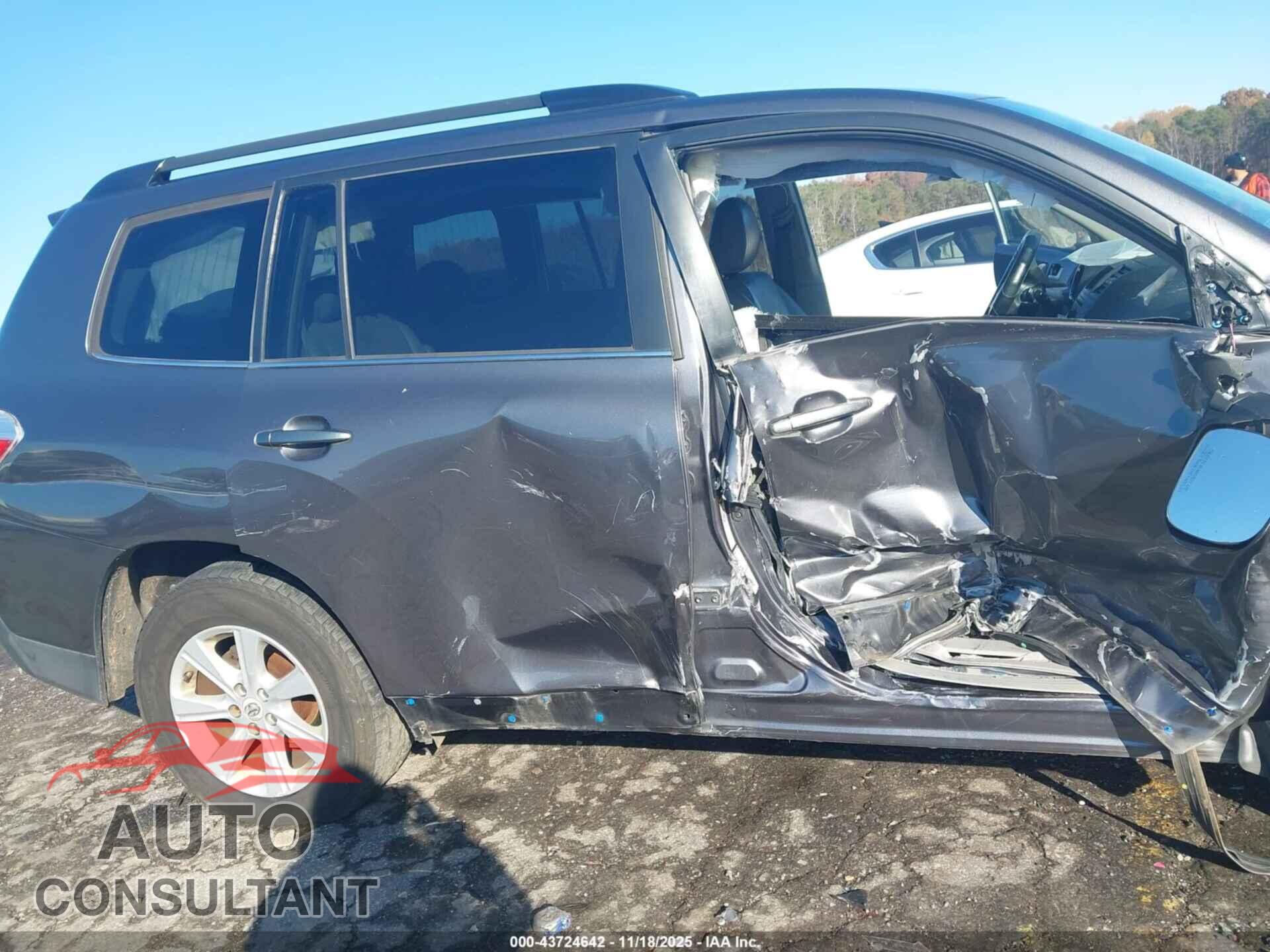 TOYOTA HIGHLANDER 2012 - 5TDBK3EH5CS122454