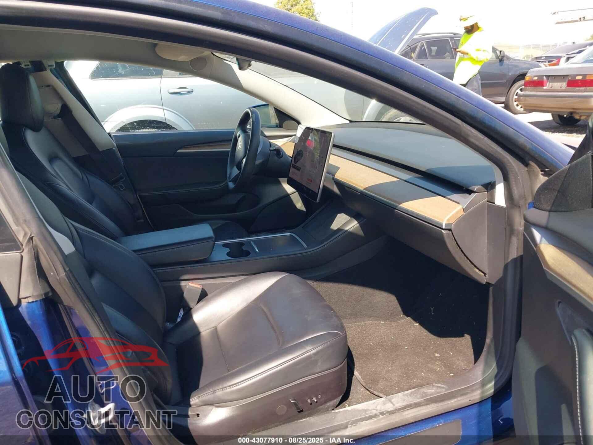 TESLA MODEL 3 2021 - 5YJ3E1EA9MF093954