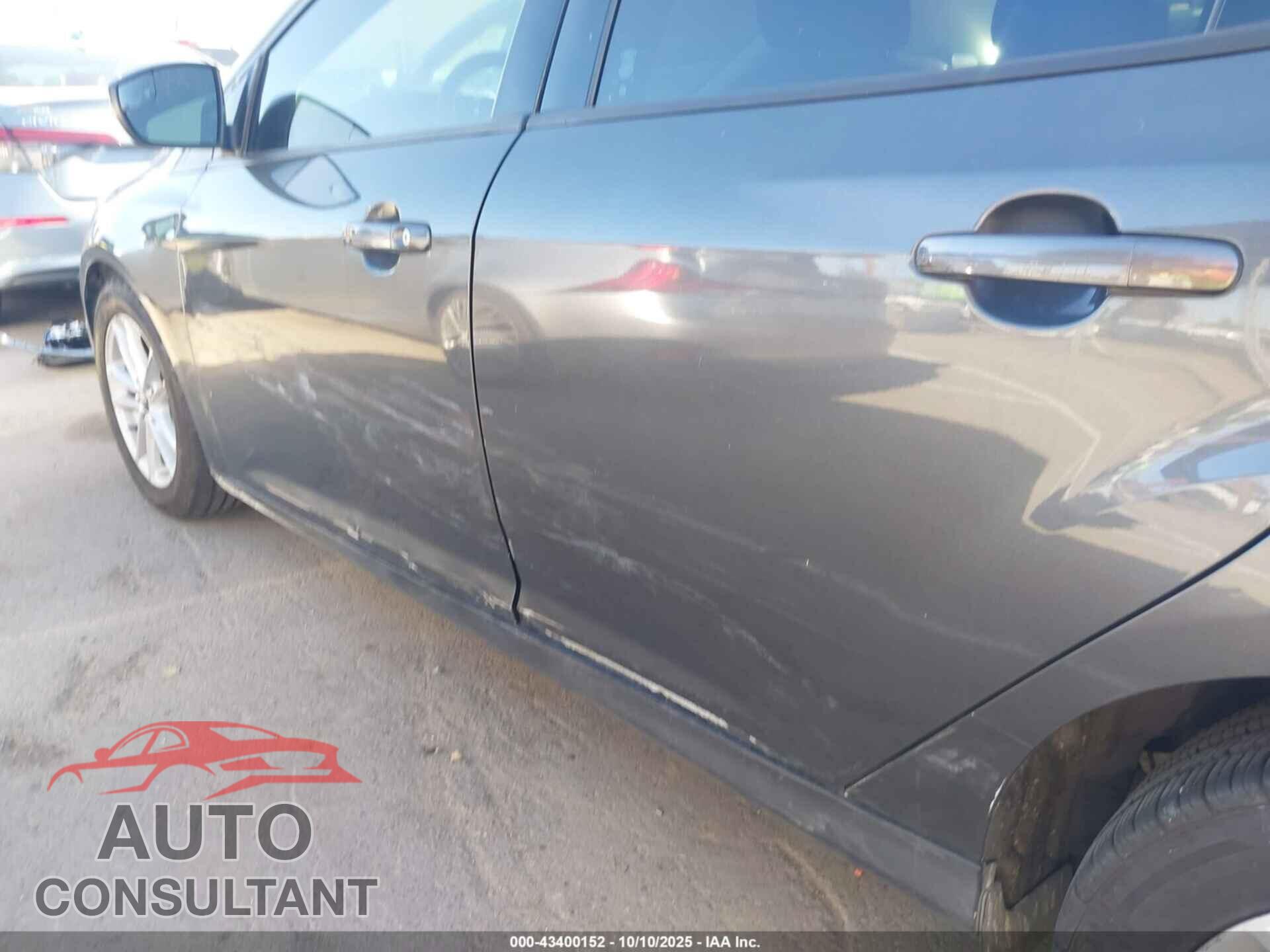 FORD FOCUS 2017 - 1FADP3FE3HL237552