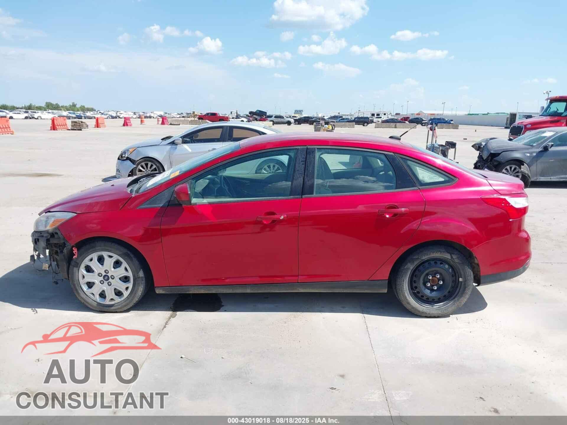 FORD FOCUS 2012 - 1FAHP3F26CL415339