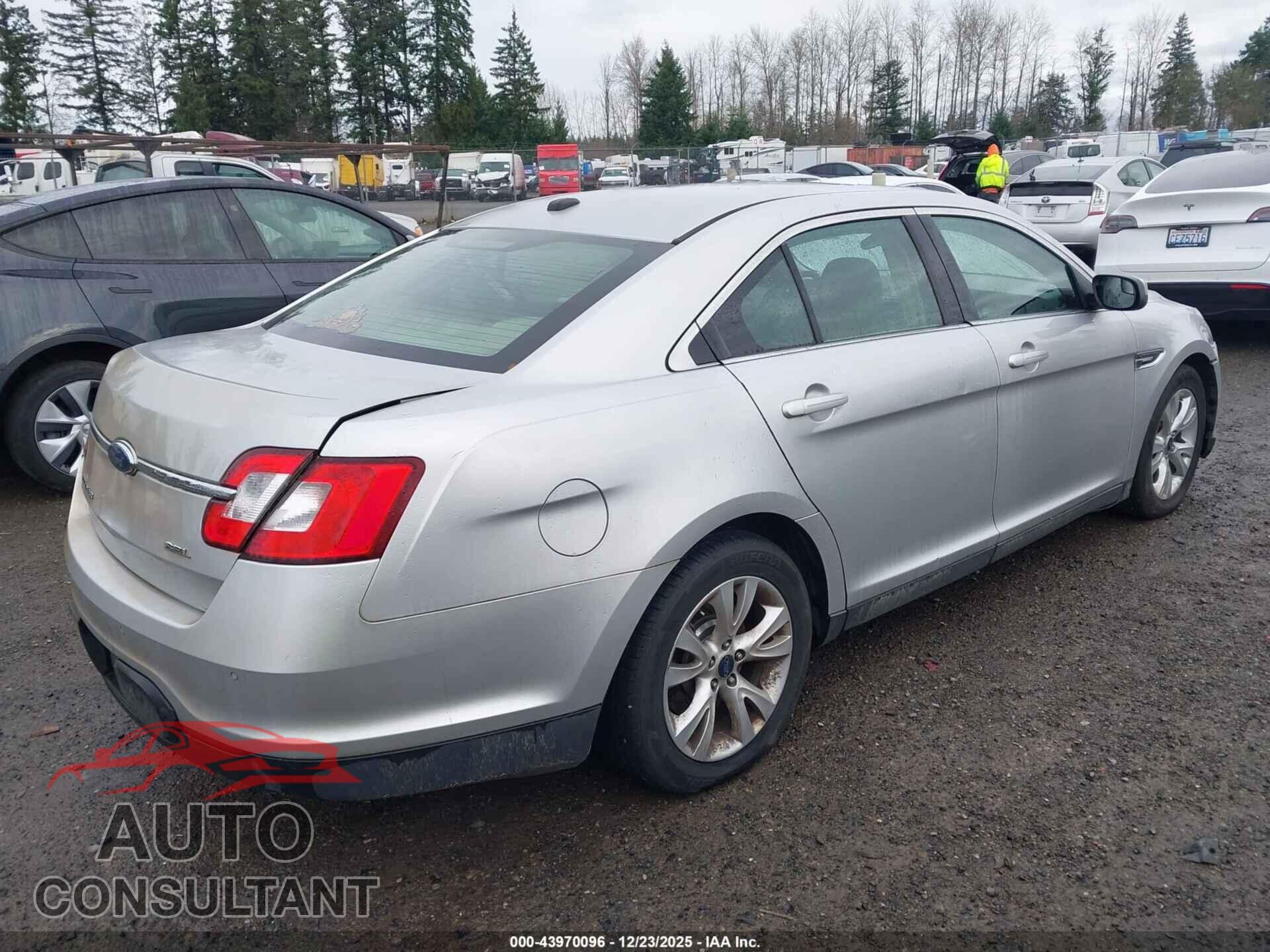 FORD TAURUS 2012 - 1FAHP2EW6CG100600