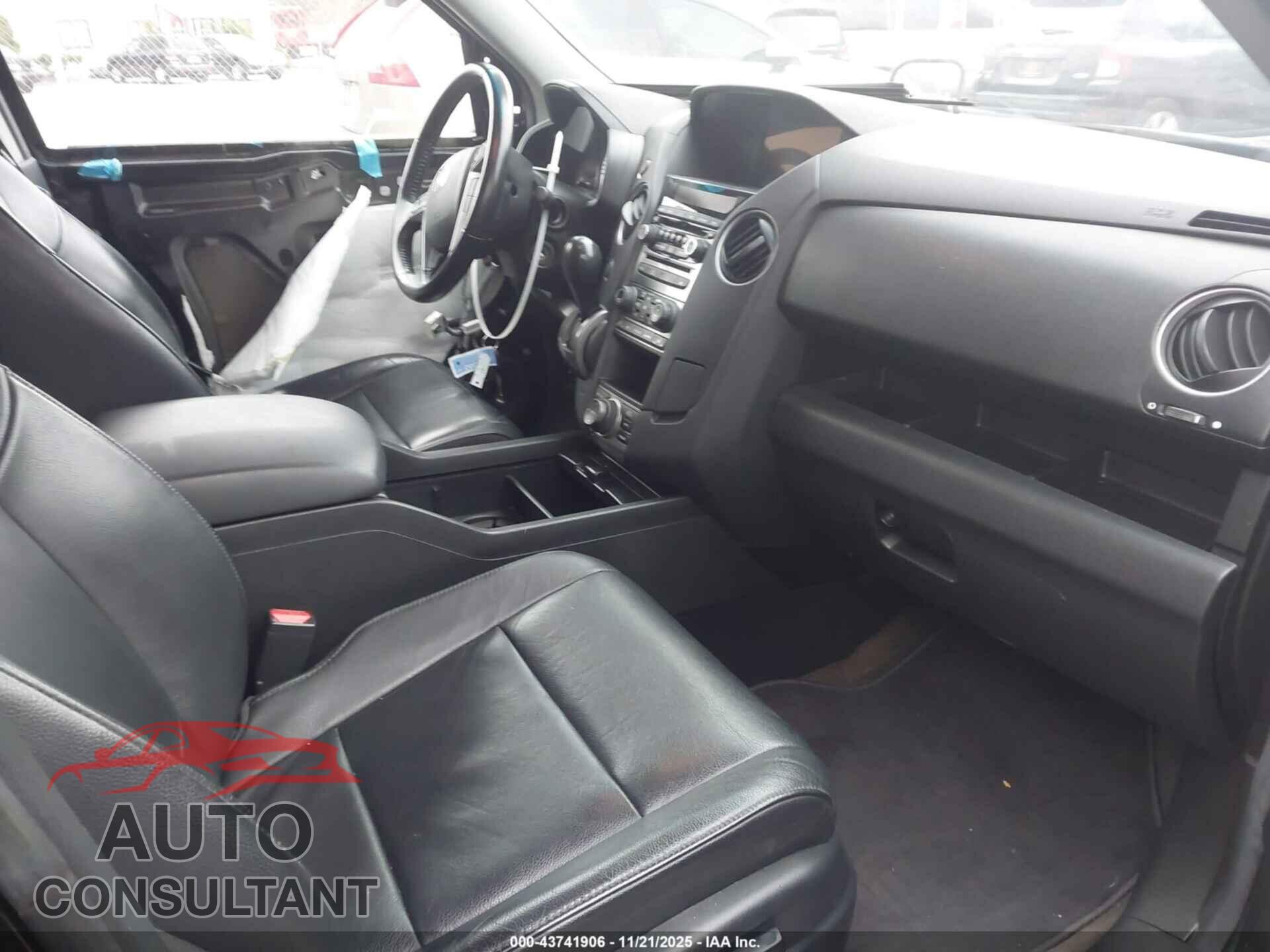 HONDA PILOT 2013 - 5FNYF4H95DB032123