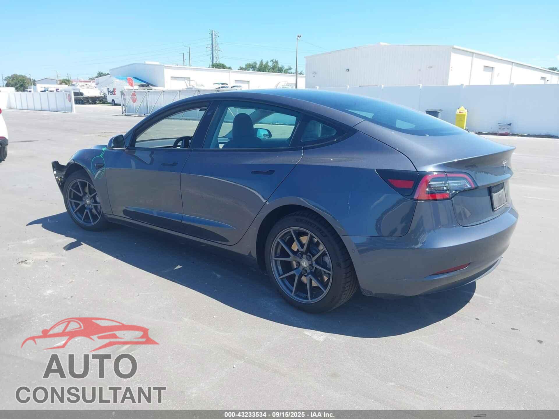 TESLA MODEL 3 2021 - 5YJ3E1EA8MF907298
