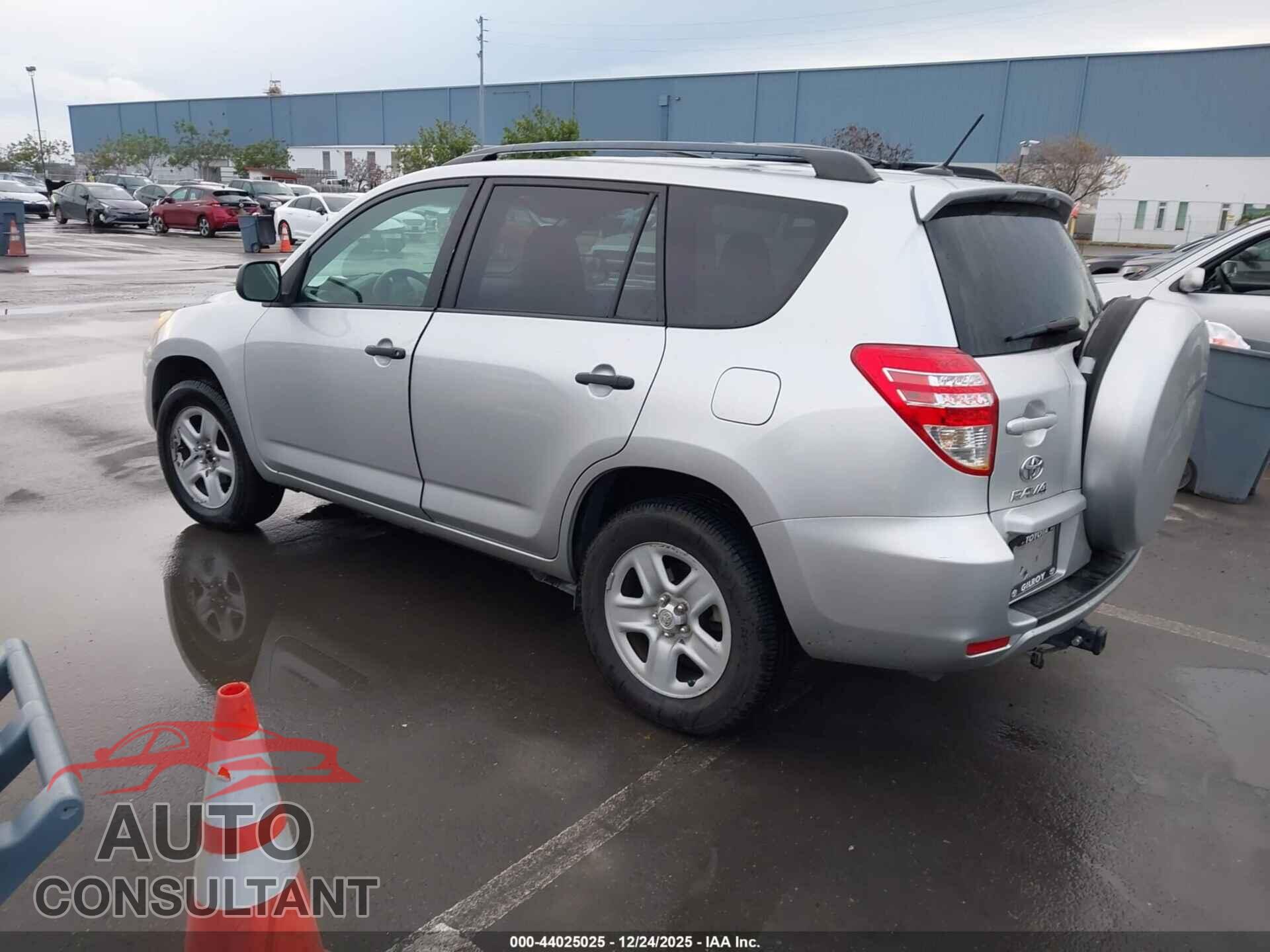 TOYOTA RAV4 2012 - 2T3ZF4DV5CW140824