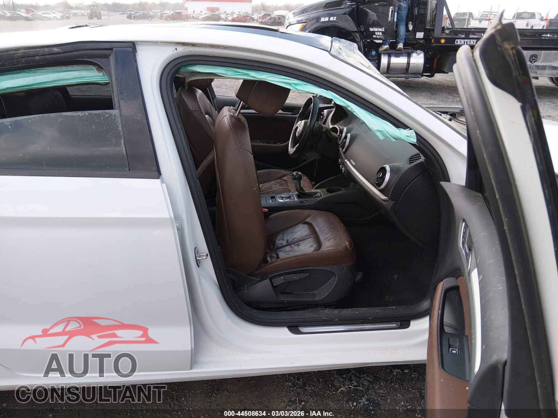 AUDI A3 2017 - WAUAUGFF4H1037519