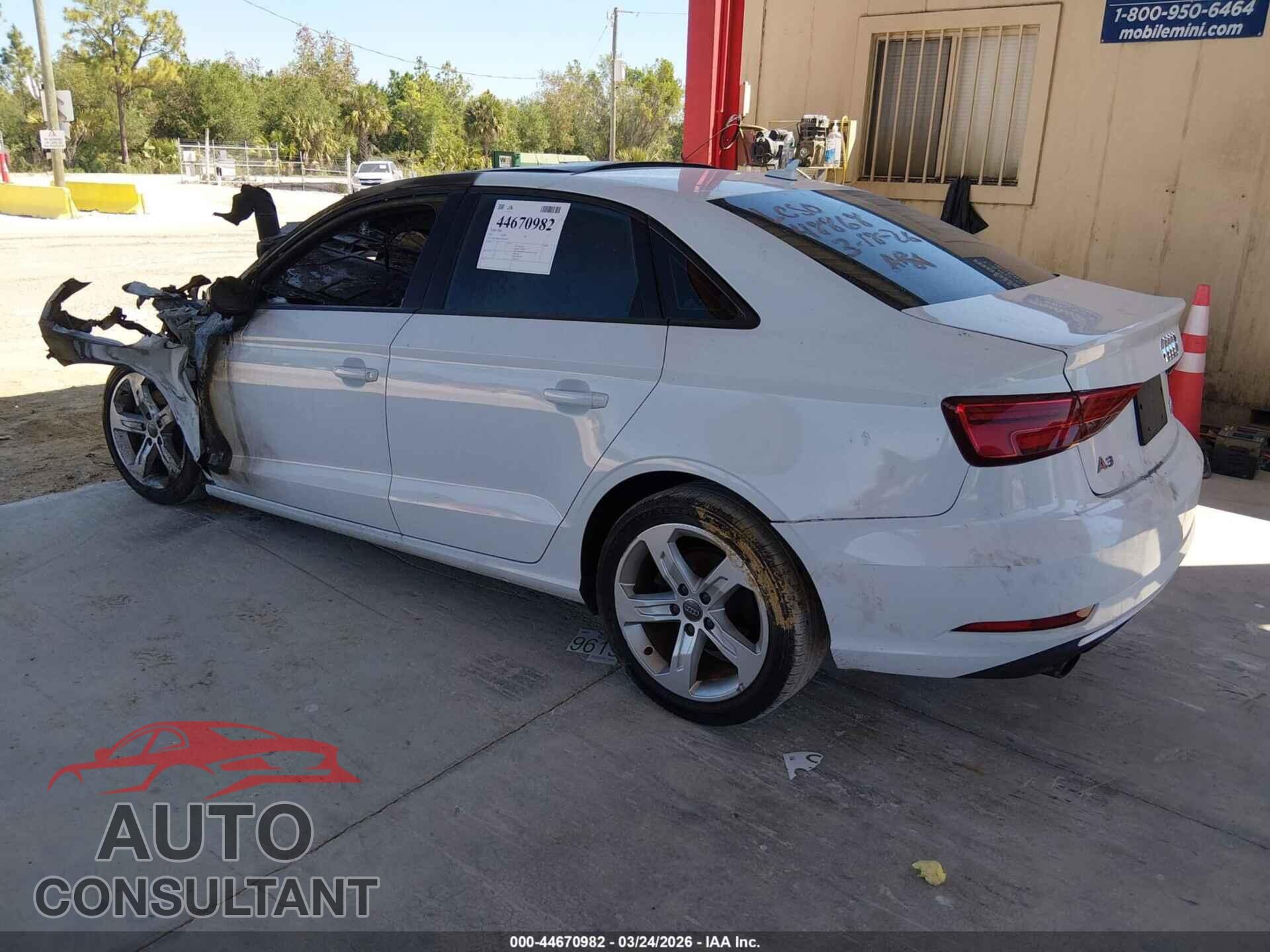 AUDI A3 2017 - WAUB8GFFXH1036058