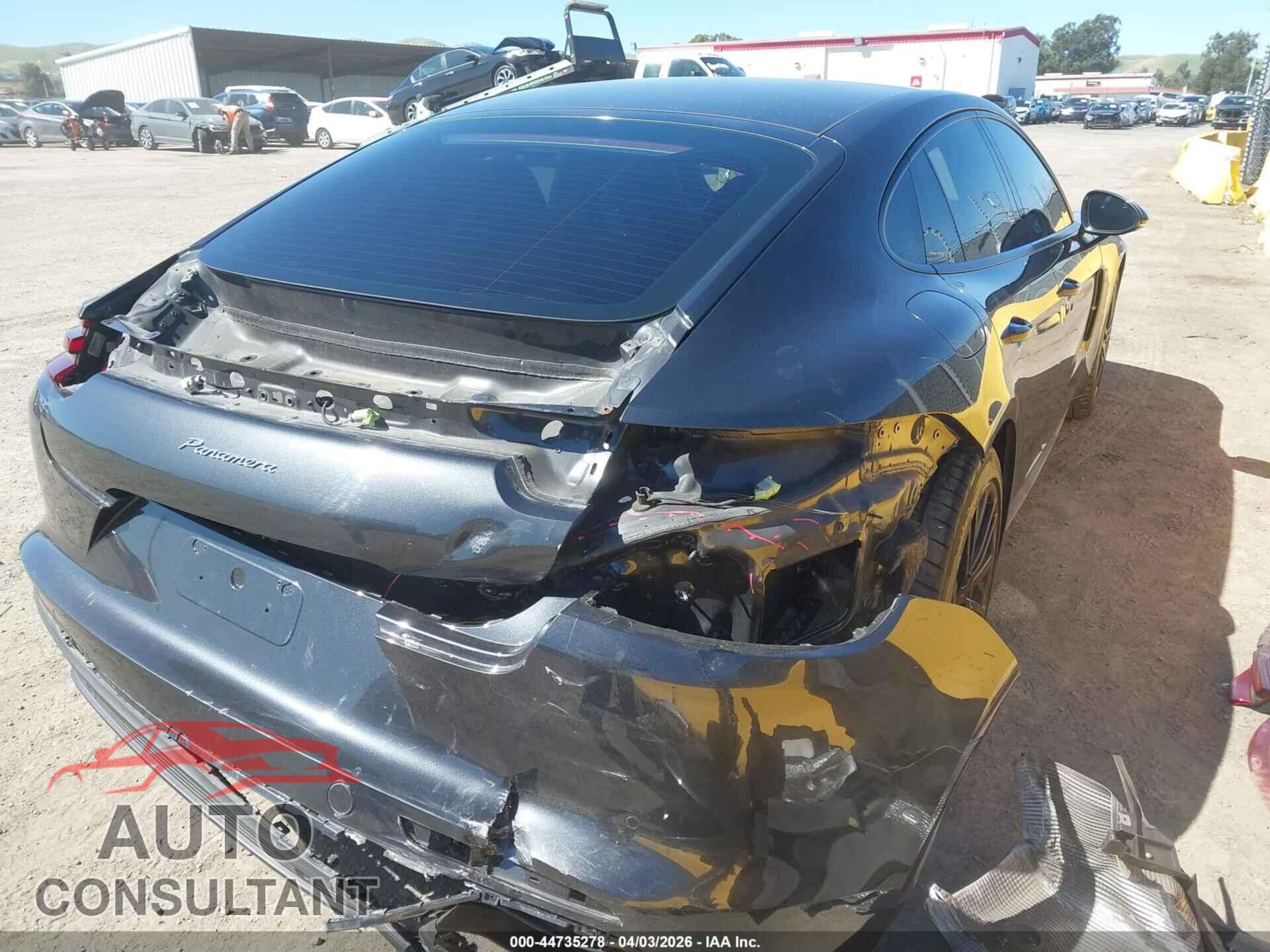 PORSCHE PANAMERA 2017 - WP0AA2A70HL101025