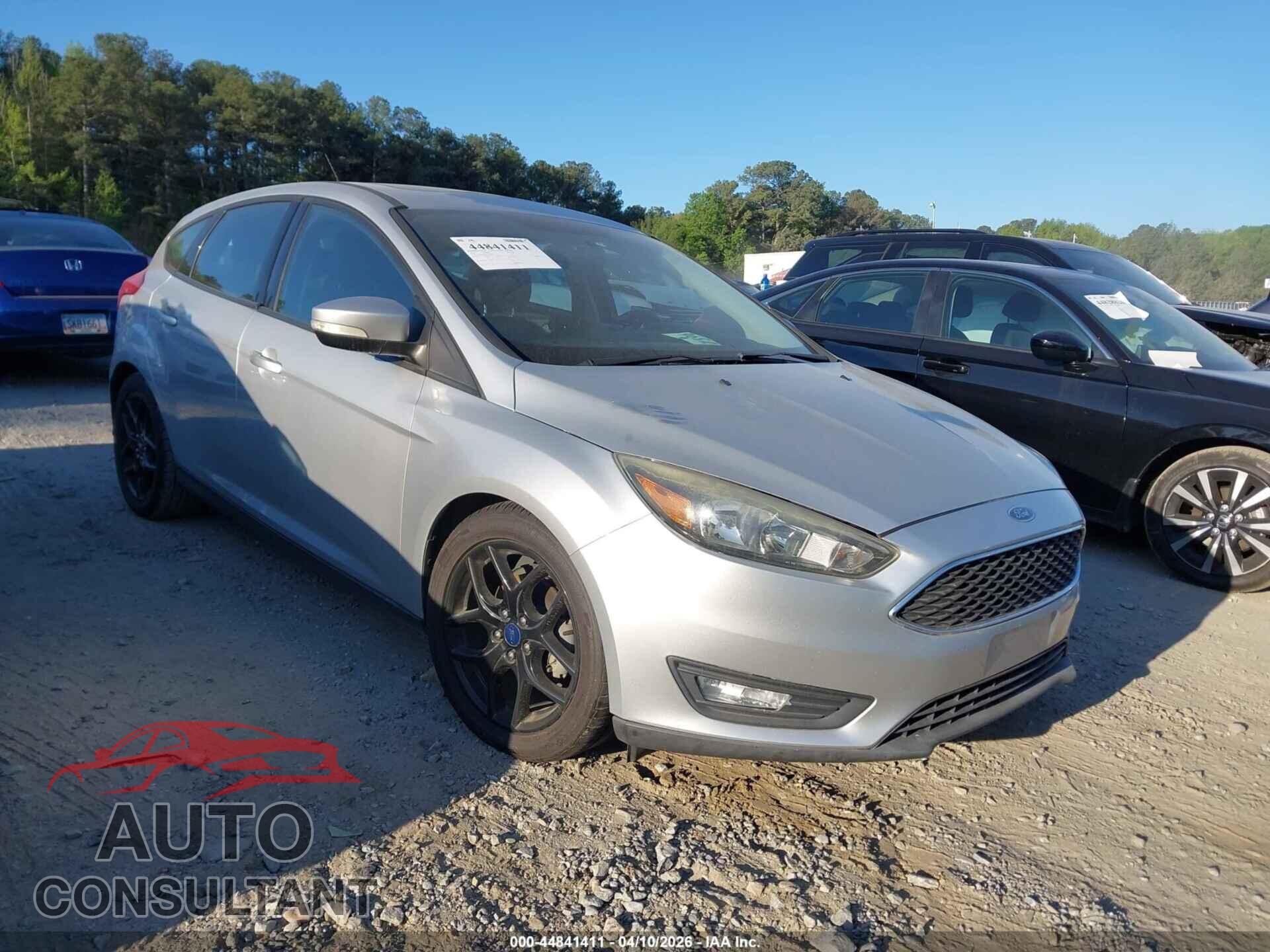 FORD FOCUS 2016 - 1FADP3K29GL299533