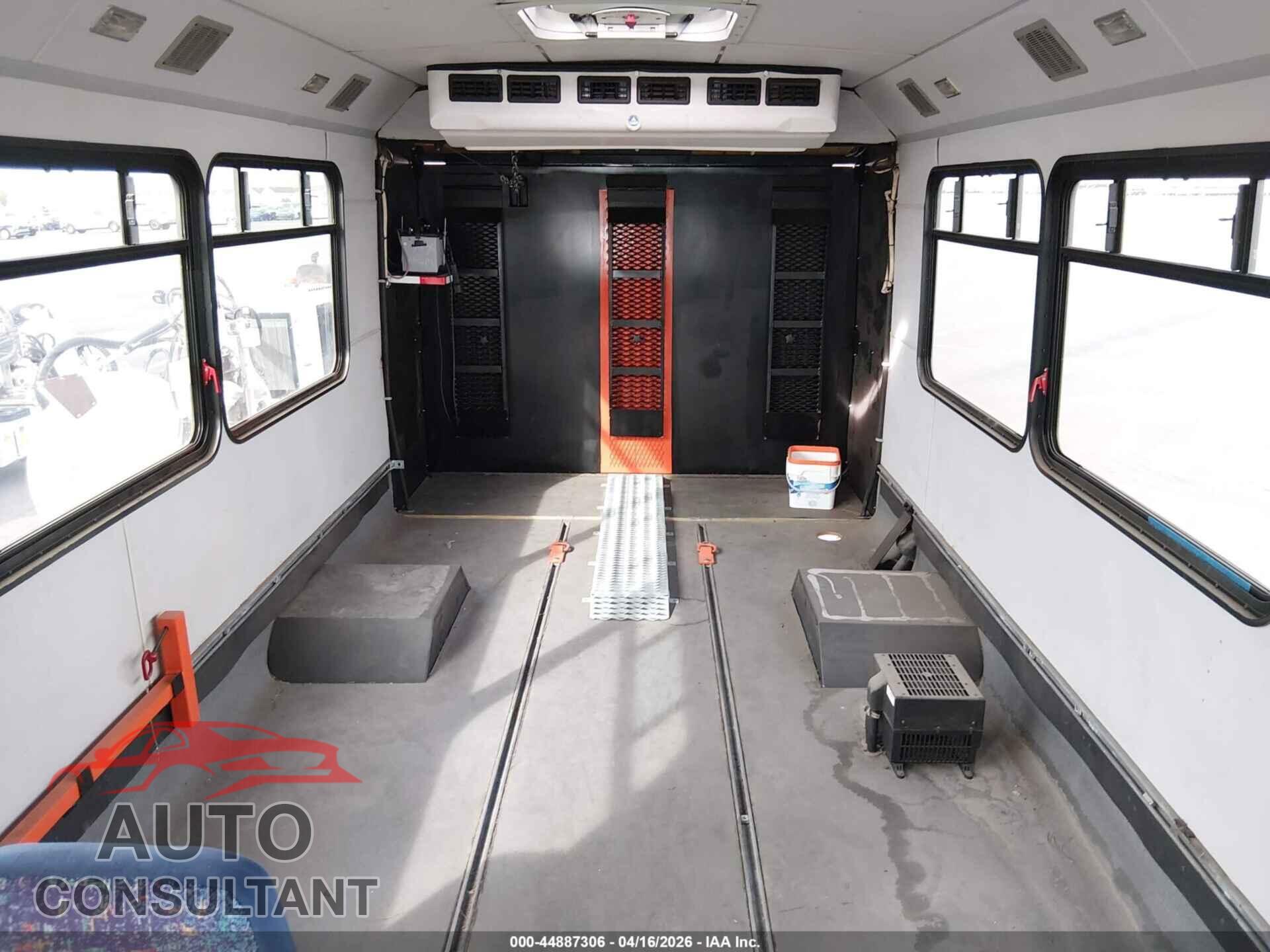 FORD E-450 CUTAWAY 2012 - 1FDFE4FS2CDA13398