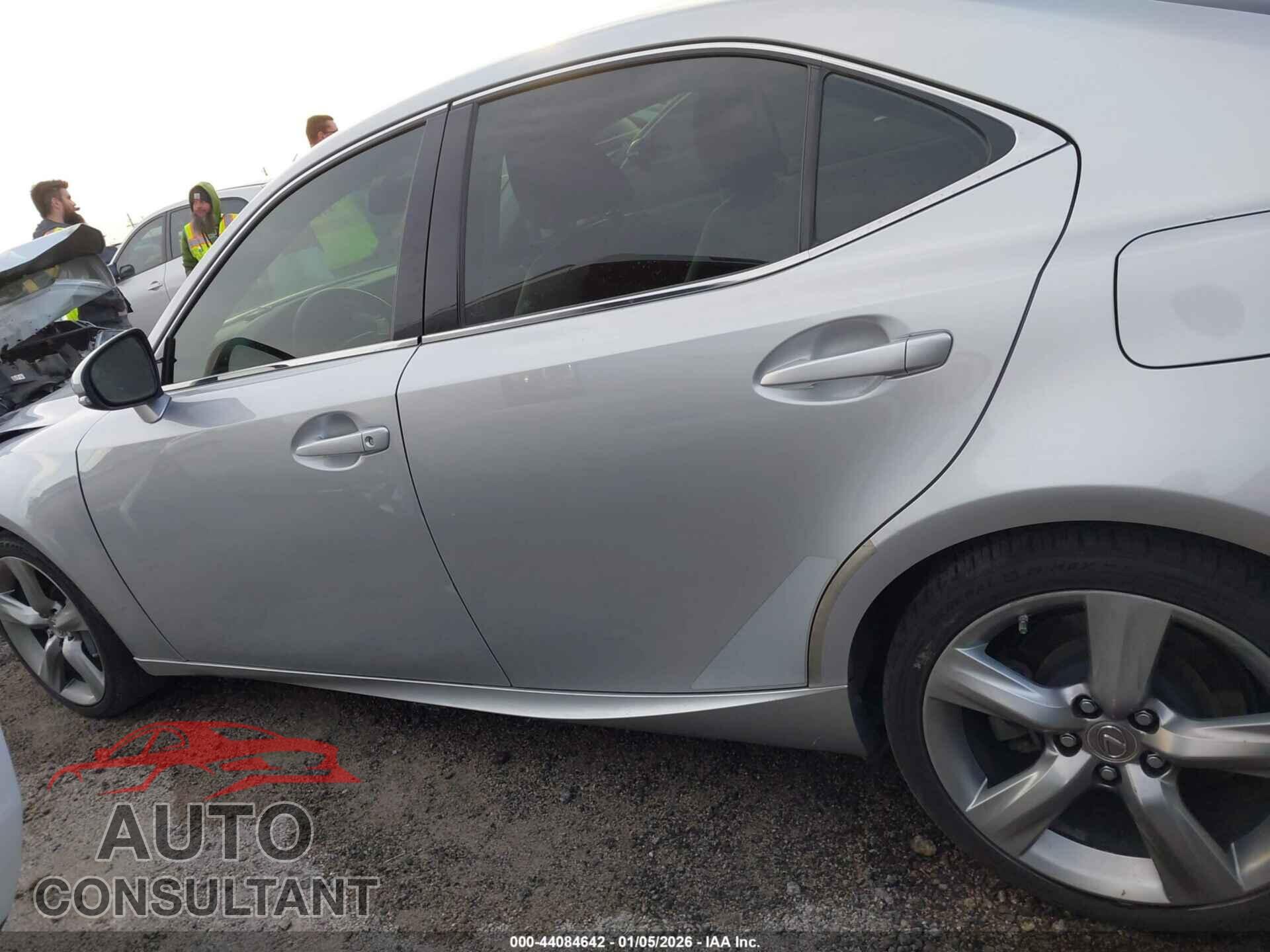 LEXUS IS 350 2014 - JTHBE1D26E5004896
