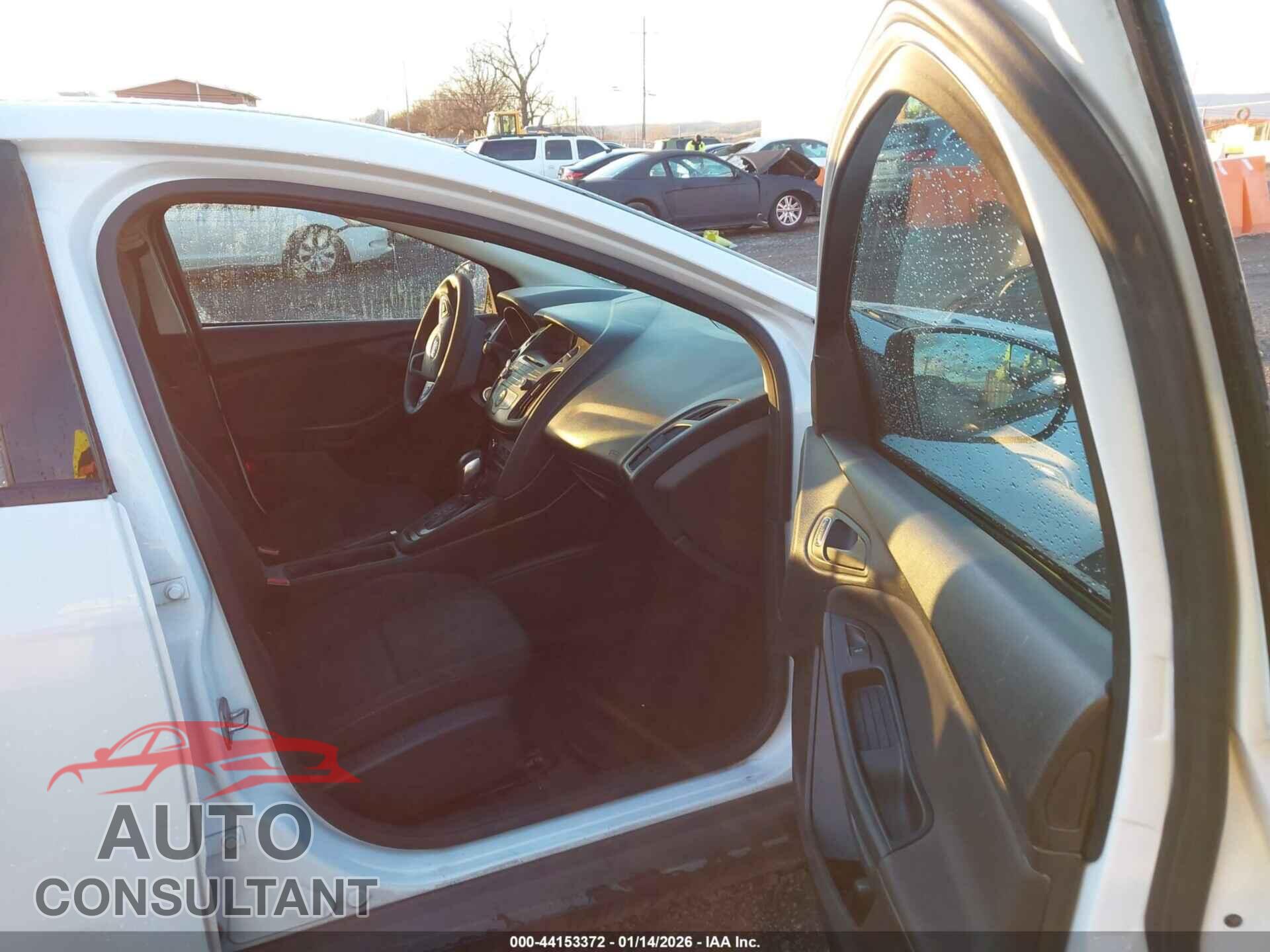 FORD FOCUS 2016 - 1FADP3E22GL281032
