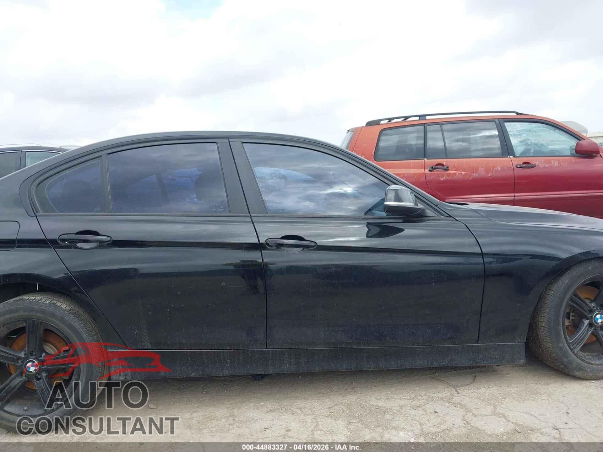 BMW 320I 2015 - WBA3B1C52FK140453