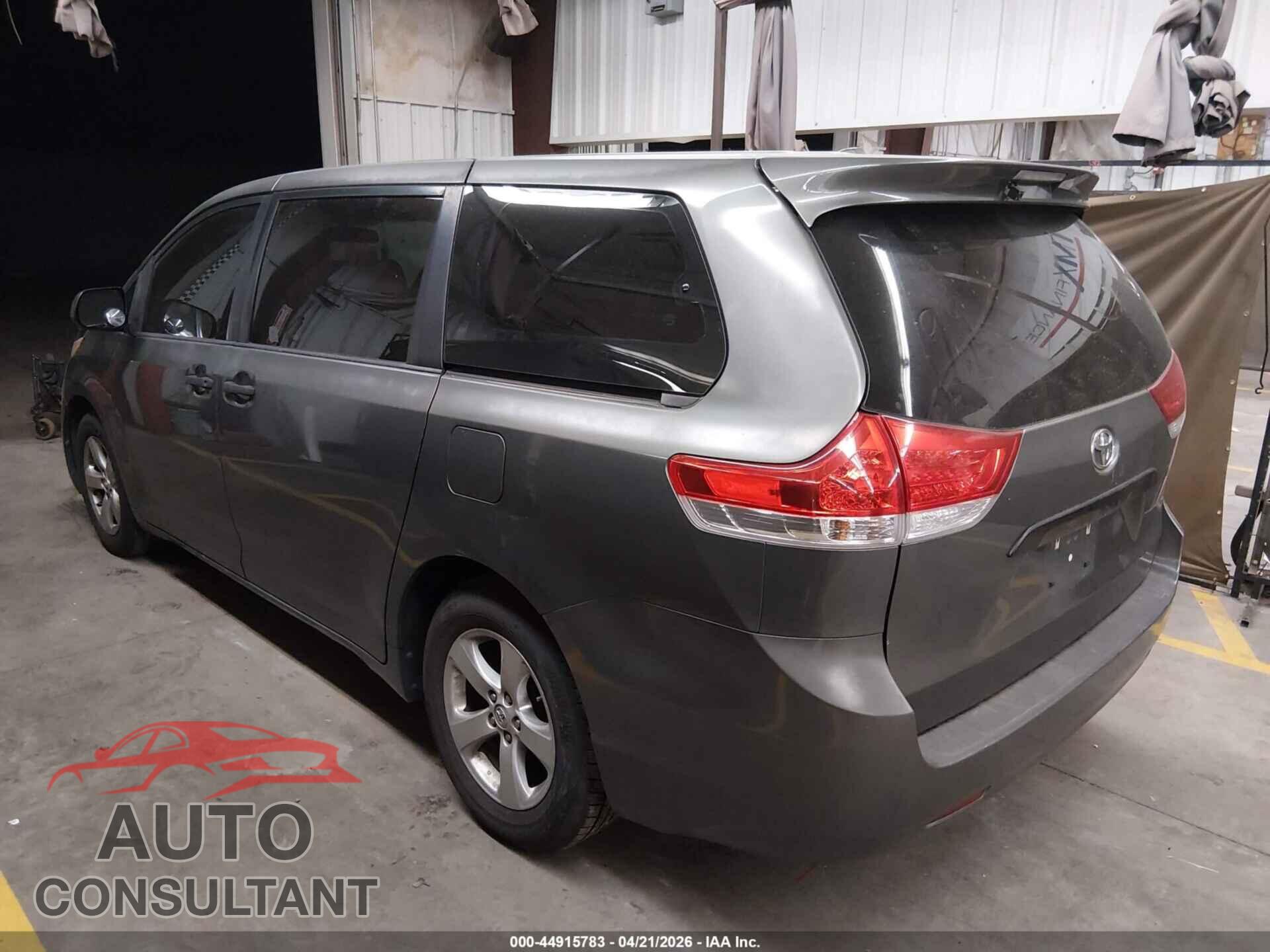 TOYOTA SIENNA 2013 - 5TDZK3DC8DS383759