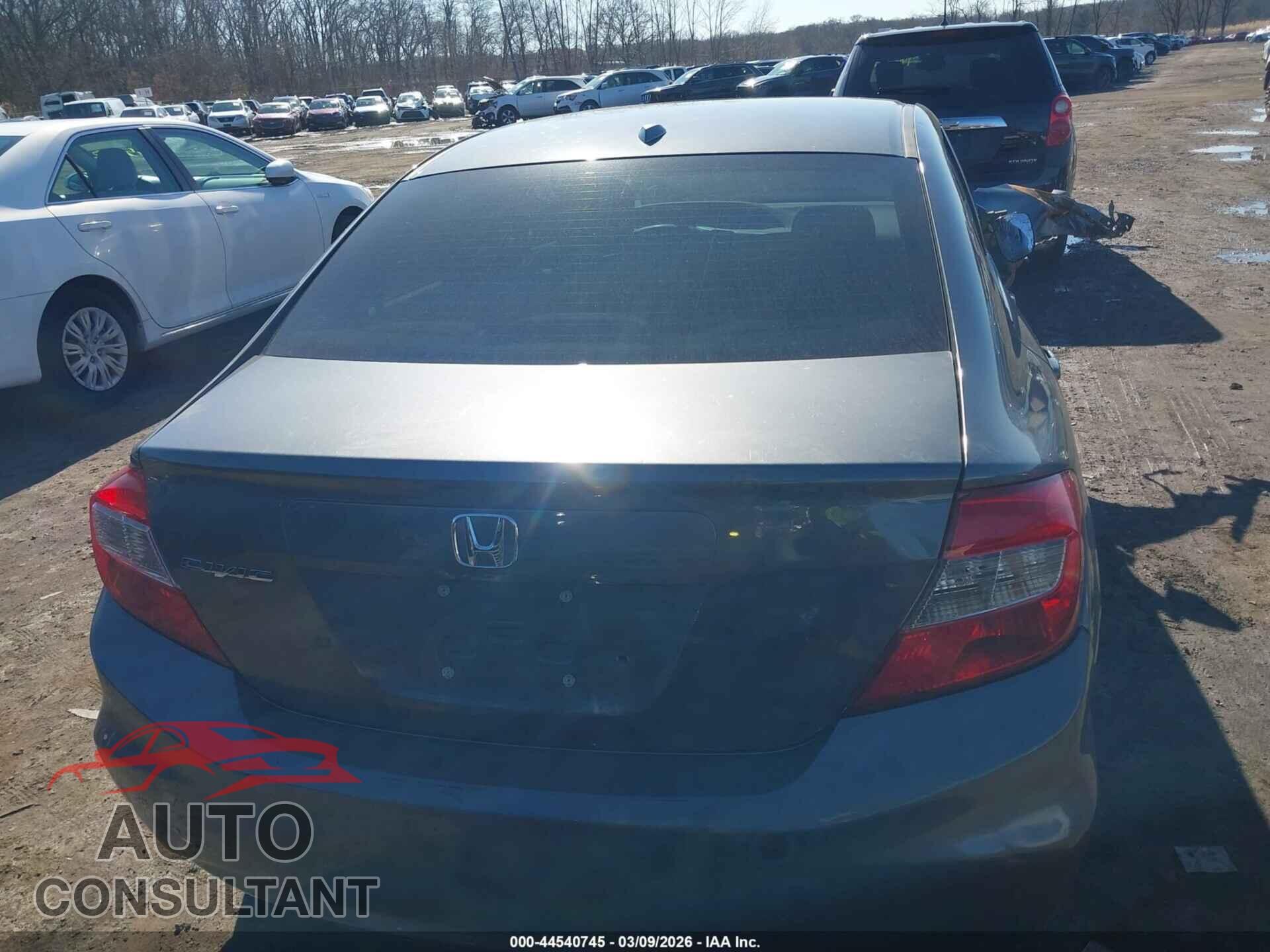 HONDA CIVIC 2012 - 2HGFB2F99CH523735