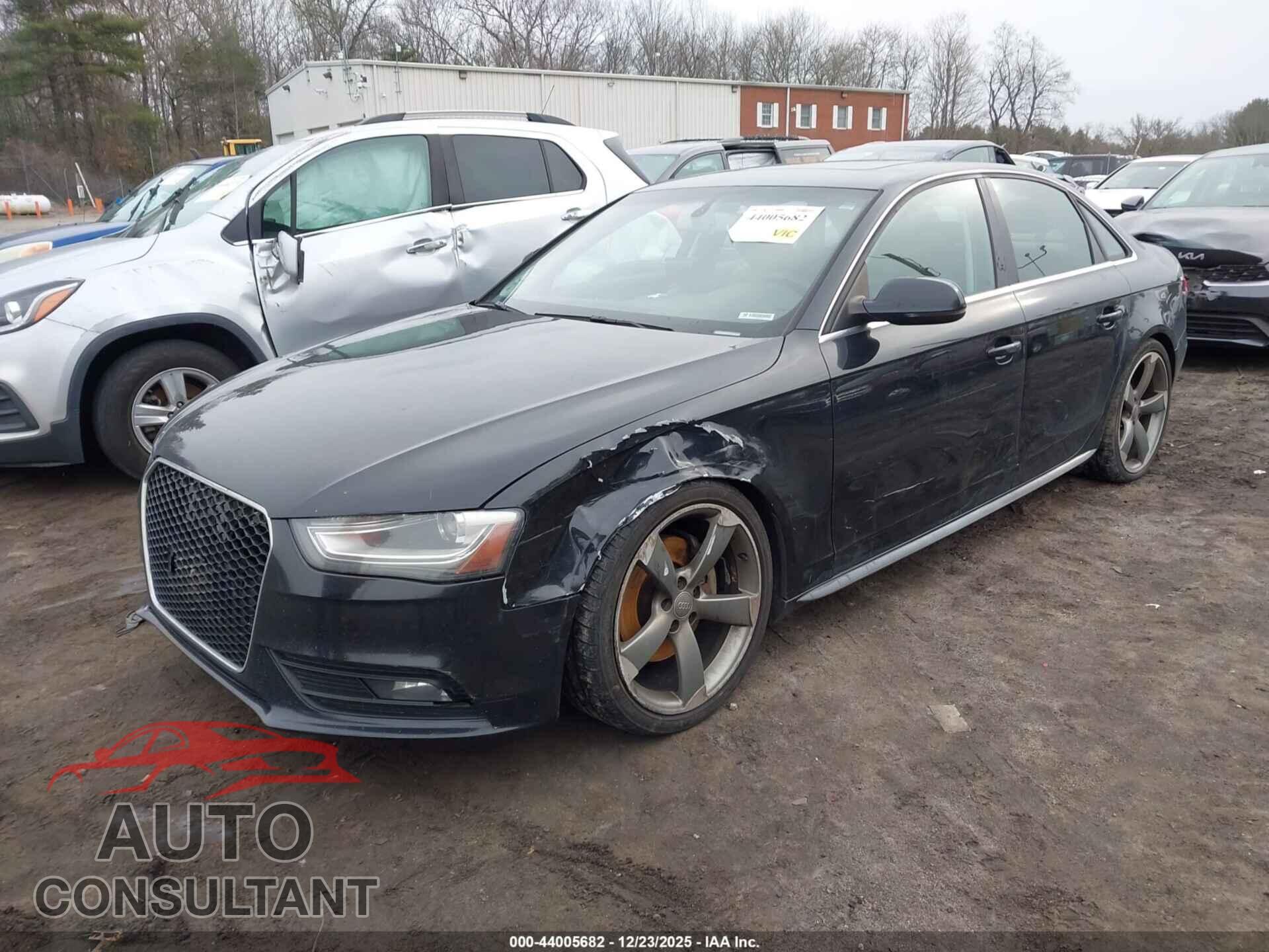 AUDI A4 2013 - WAUDFAFL2DN018335