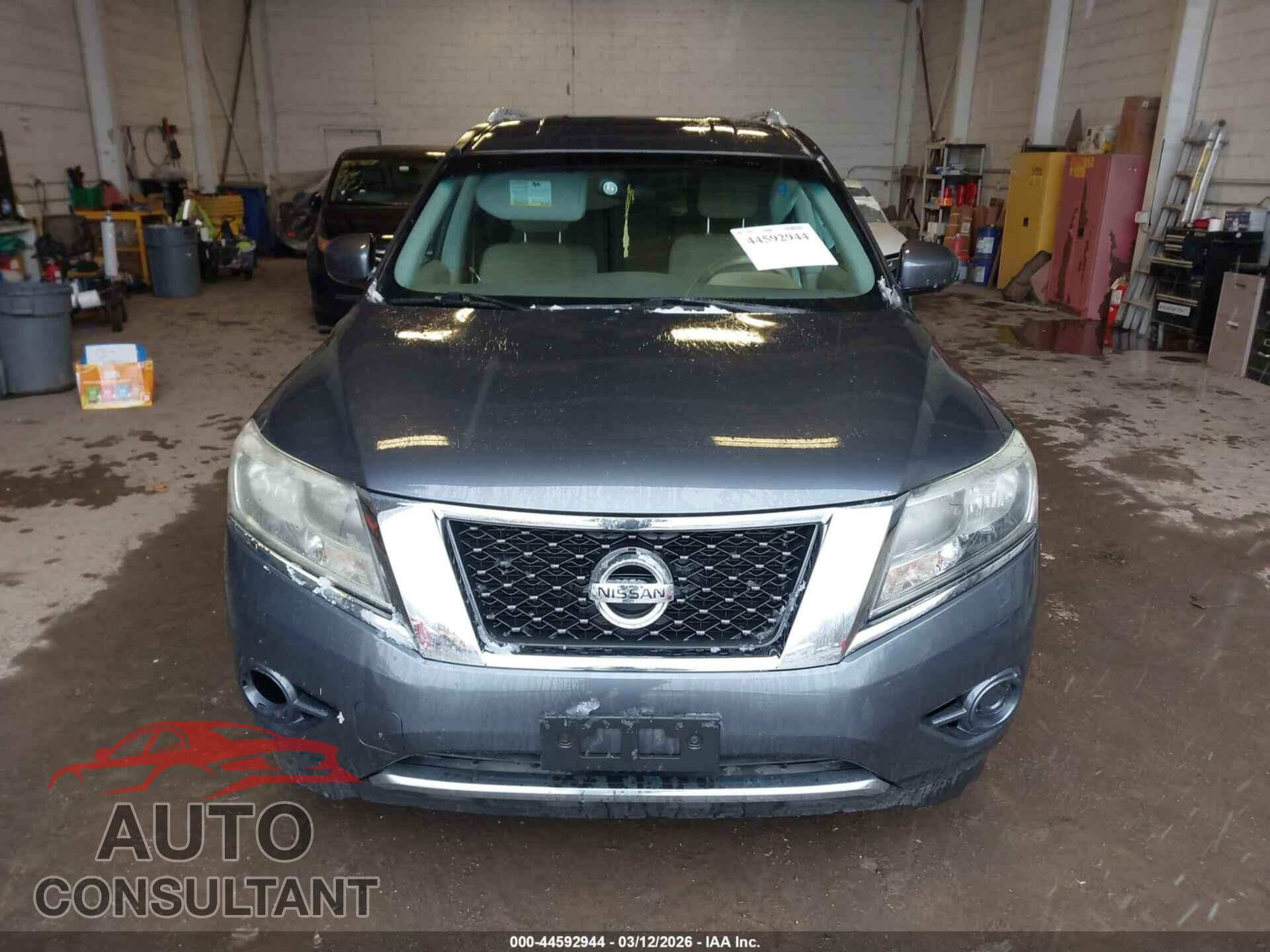 NISSAN PATHFINDER 2013 - 5N1AR2MM2DC672497