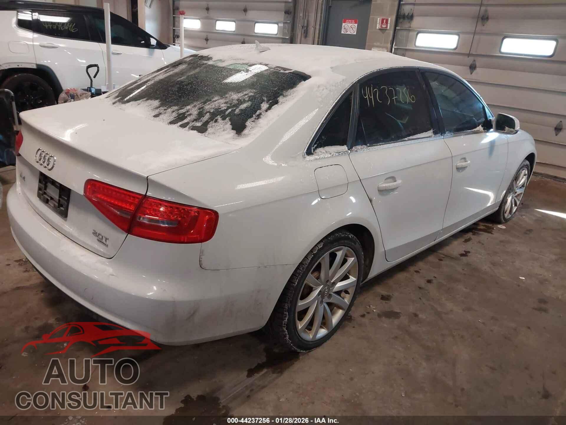 AUDI A4 2013 - WAUFFAFL8DN051106