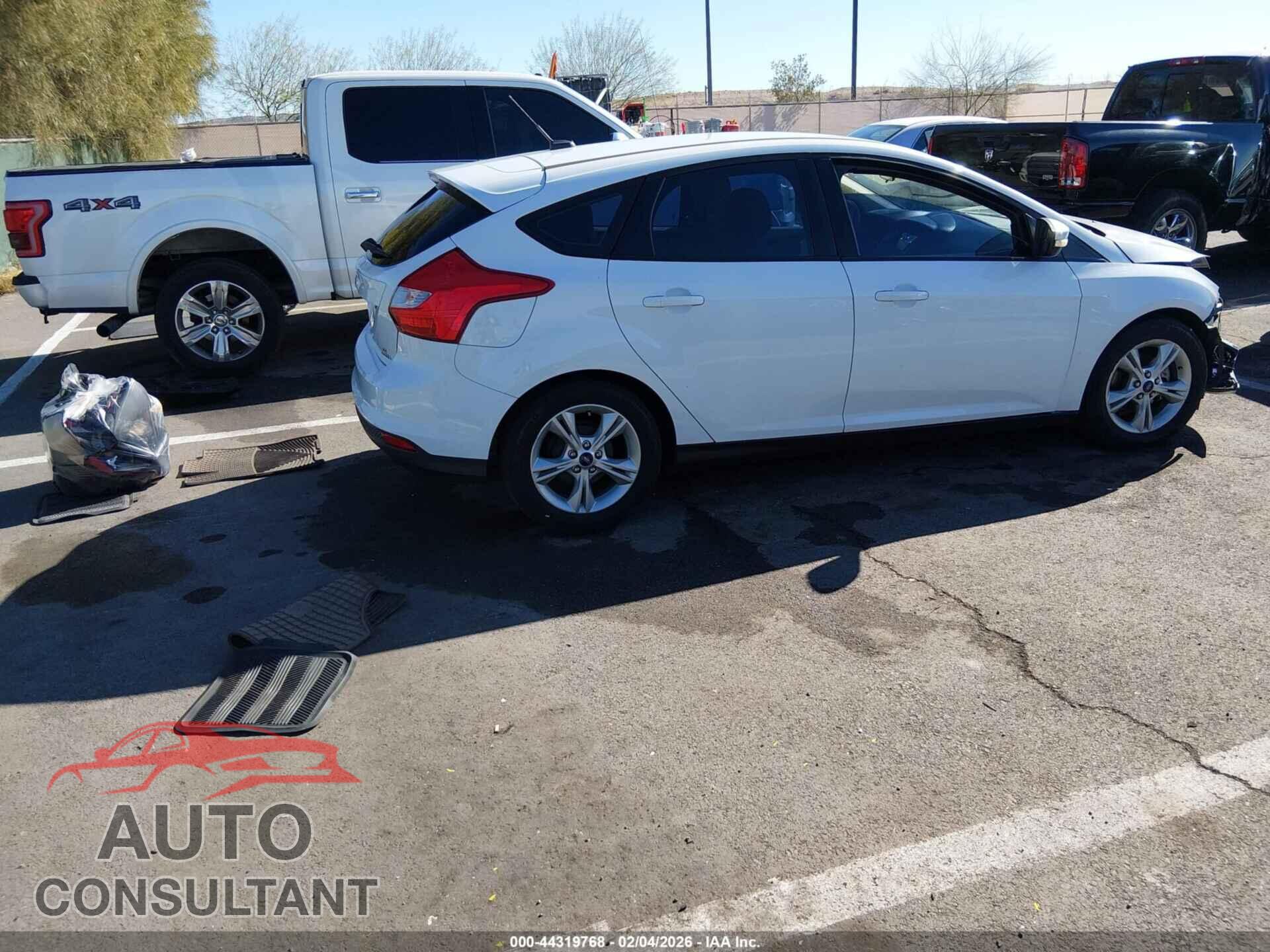 FORD FOCUS 2014 - 1FADP3K27EL463598