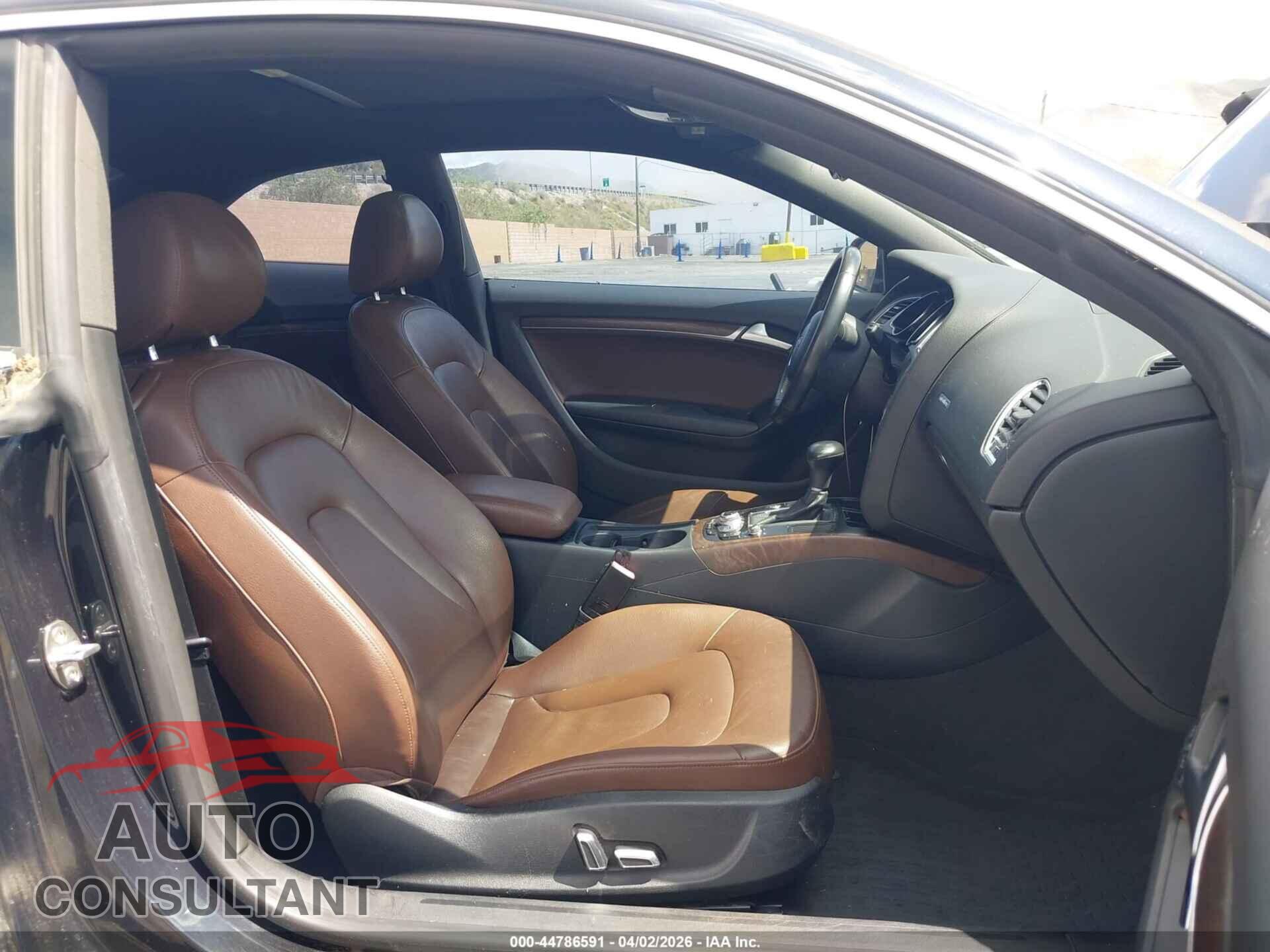 AUDI A5 2014 - WAULFAFR3EA005943