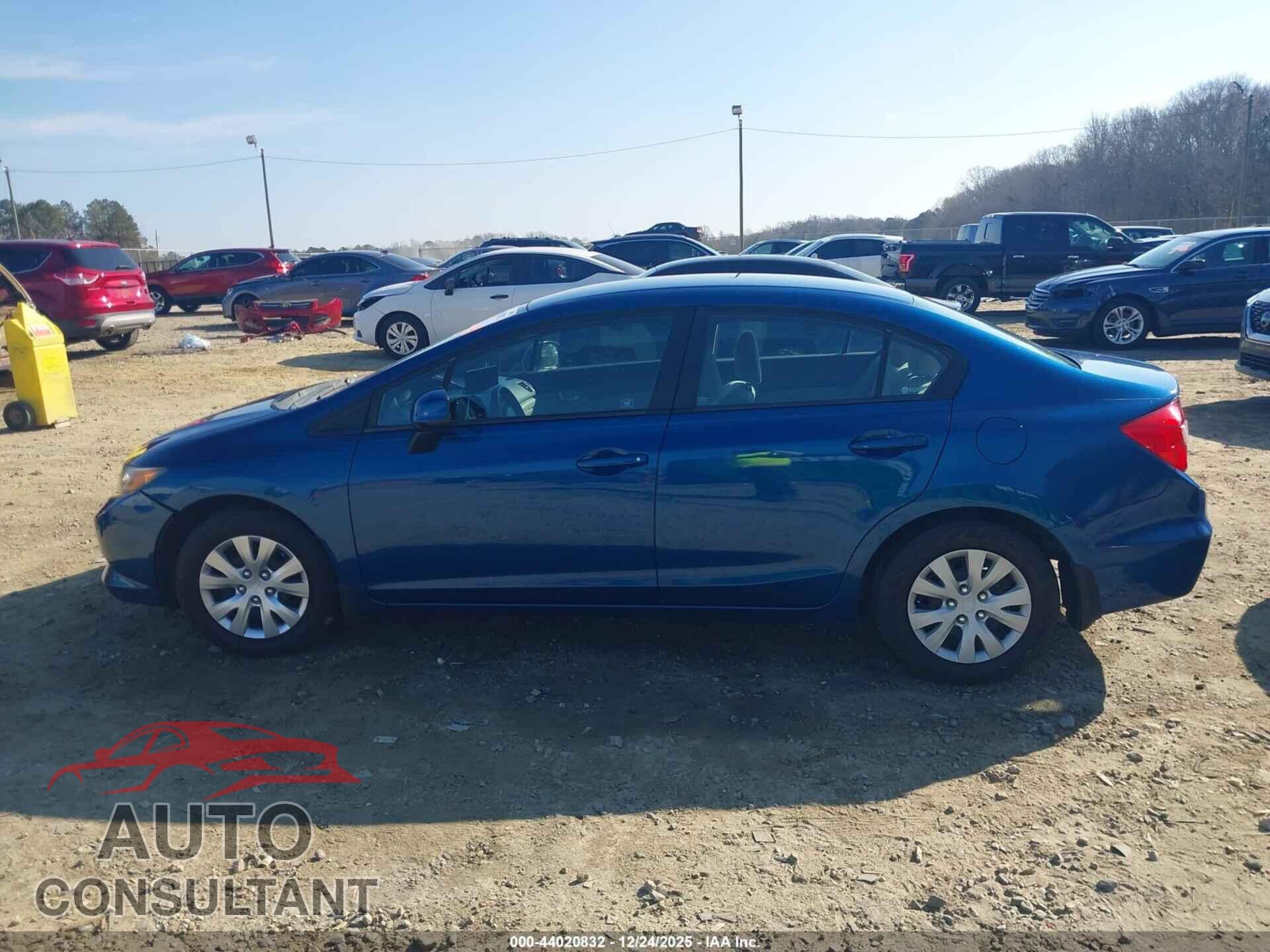 HONDA CIVIC 2012 - 2HGFB2F55CH561122