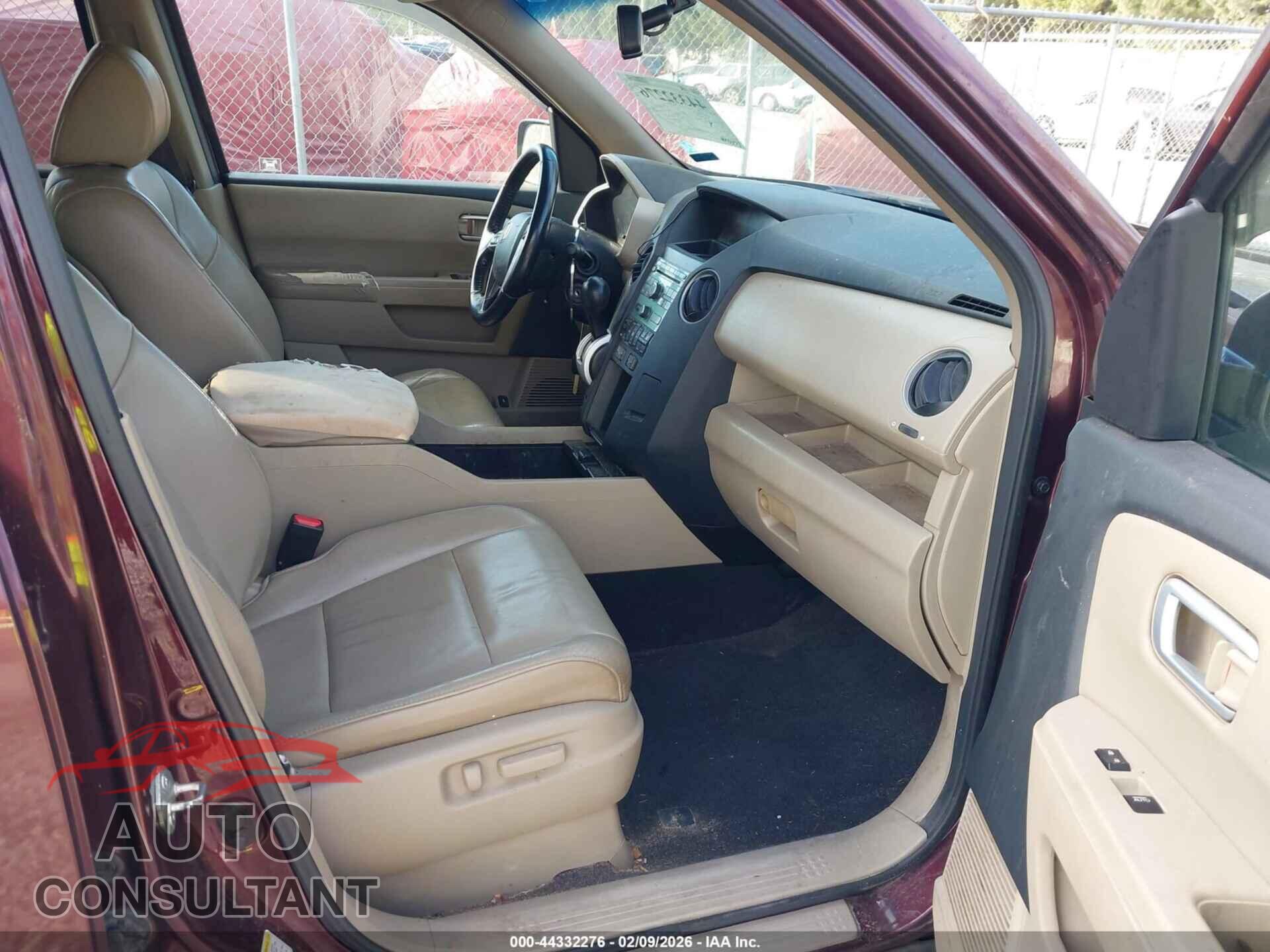 HONDA PILOT 2011 - 5FNYF3H55BB024740