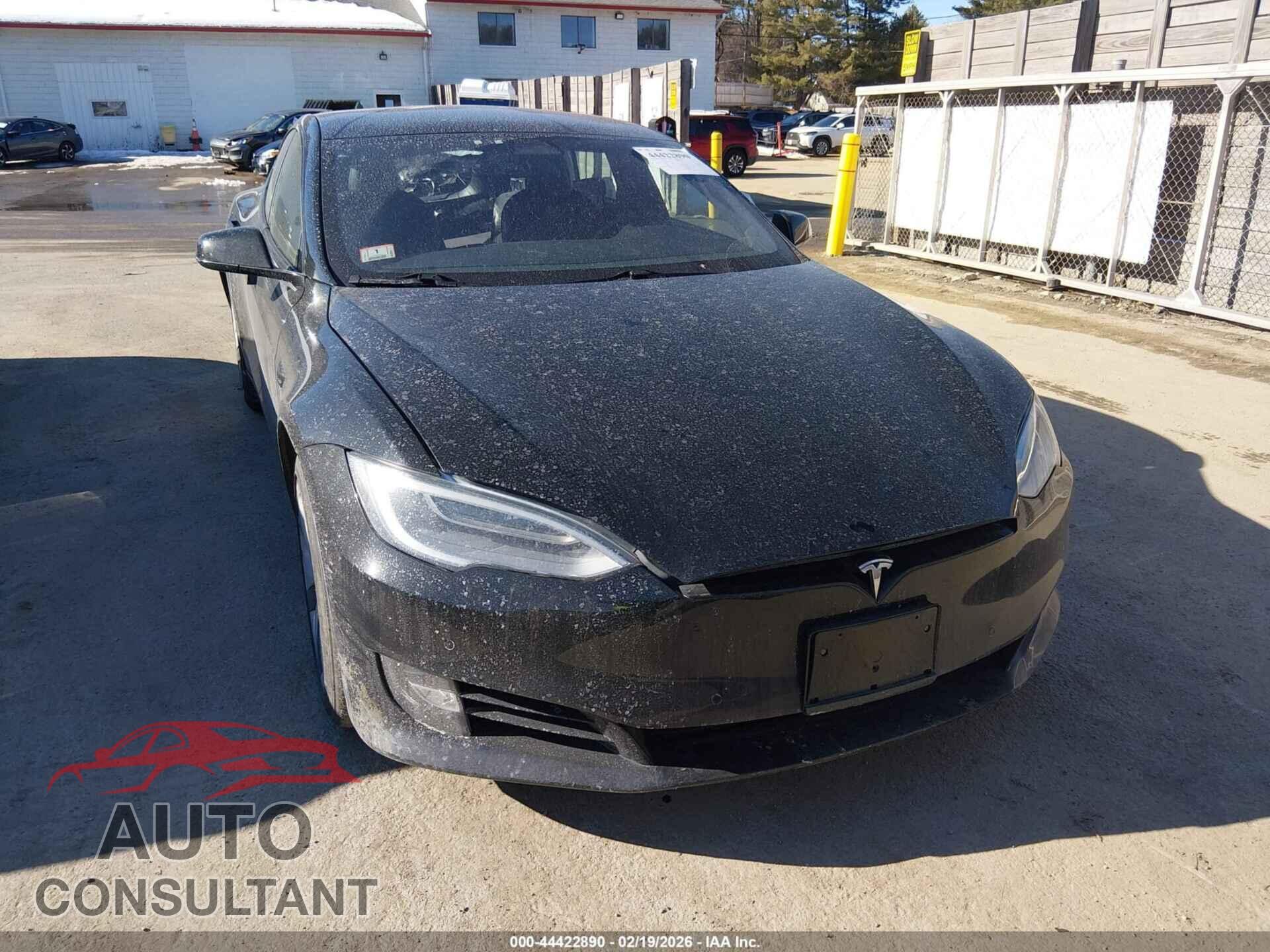 TESLA MODEL S 2021 - 5YJSA1E2XMF426534