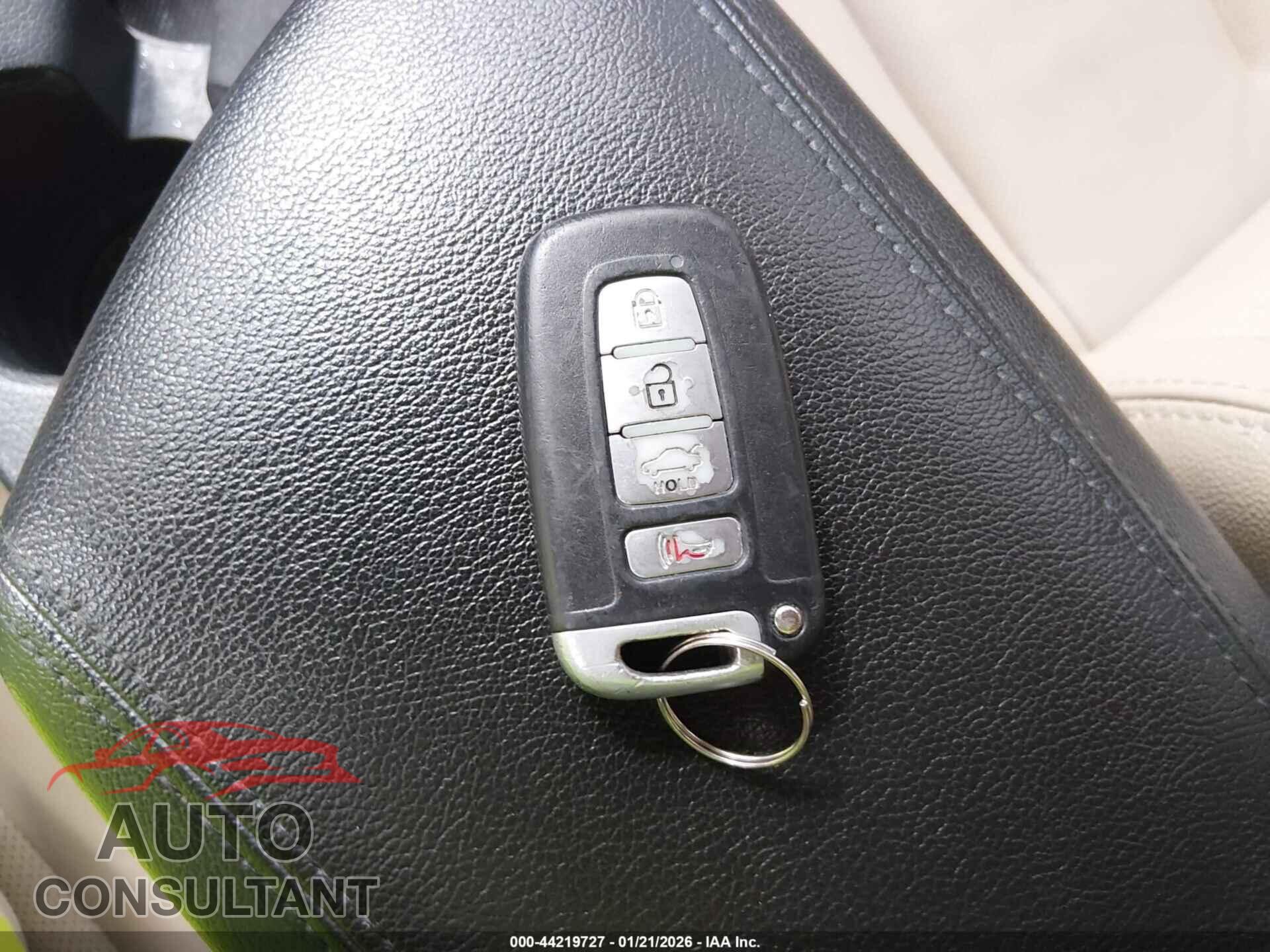 KIA OPTIMA 2011 - KNAGN4A79B5073065