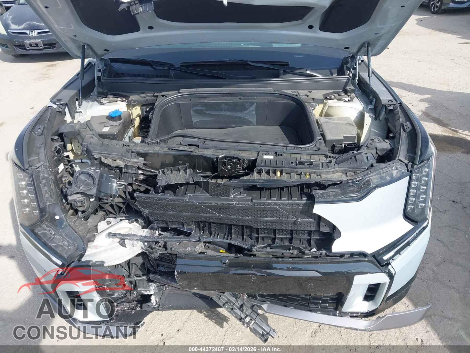 KIA EV9 2024 - KNDAEFS55R6023897