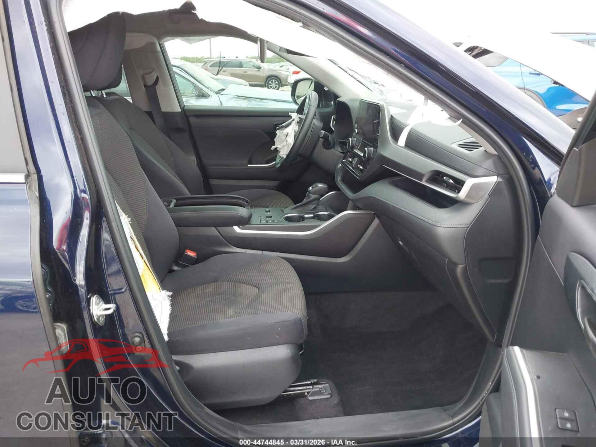 TOYOTA HIGHLANDER 2023 - 5TDKDRAH8PS010739