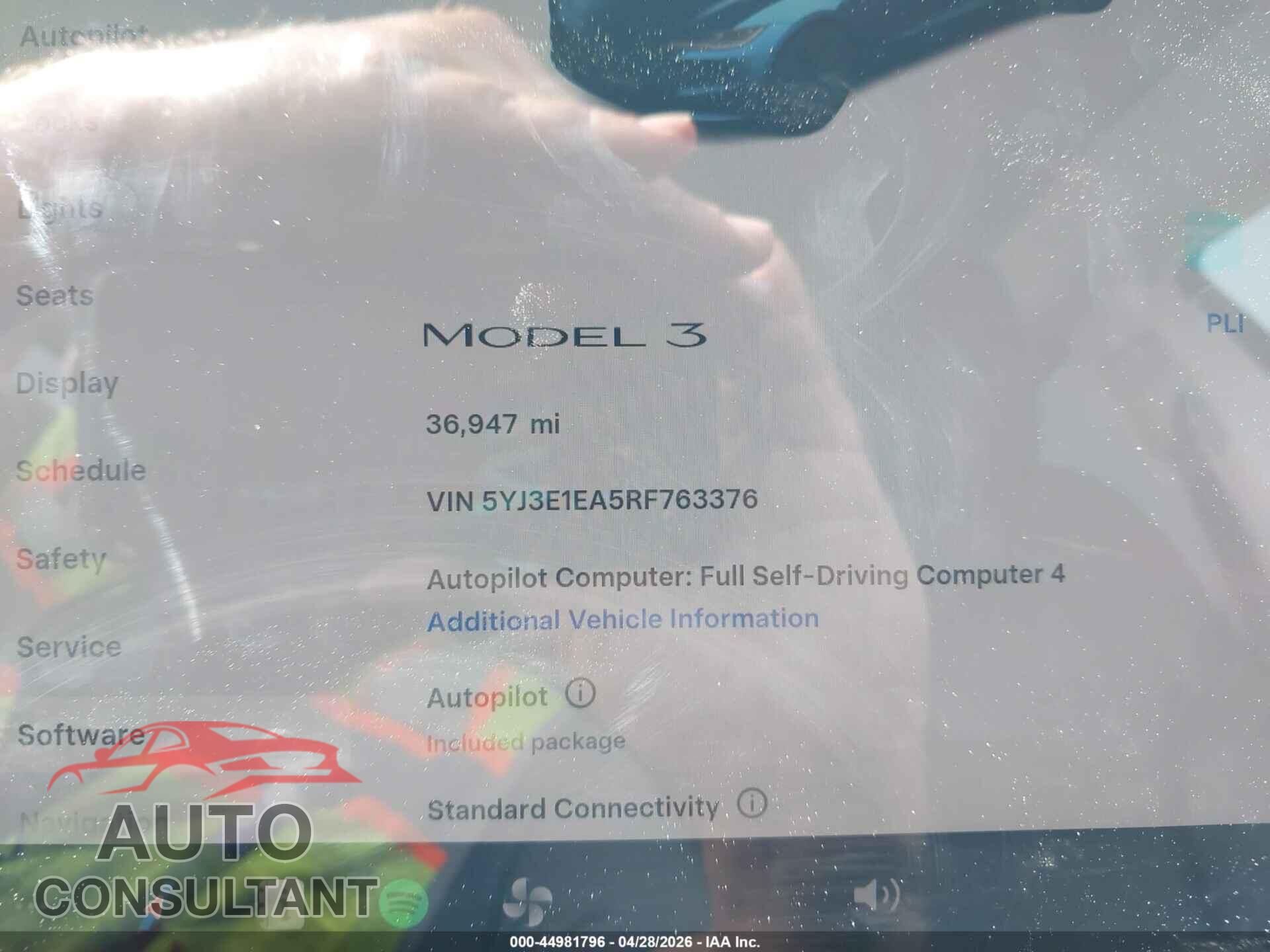 TESLA MODEL 3 2024 - 5YJ3E1EA5RF763376
