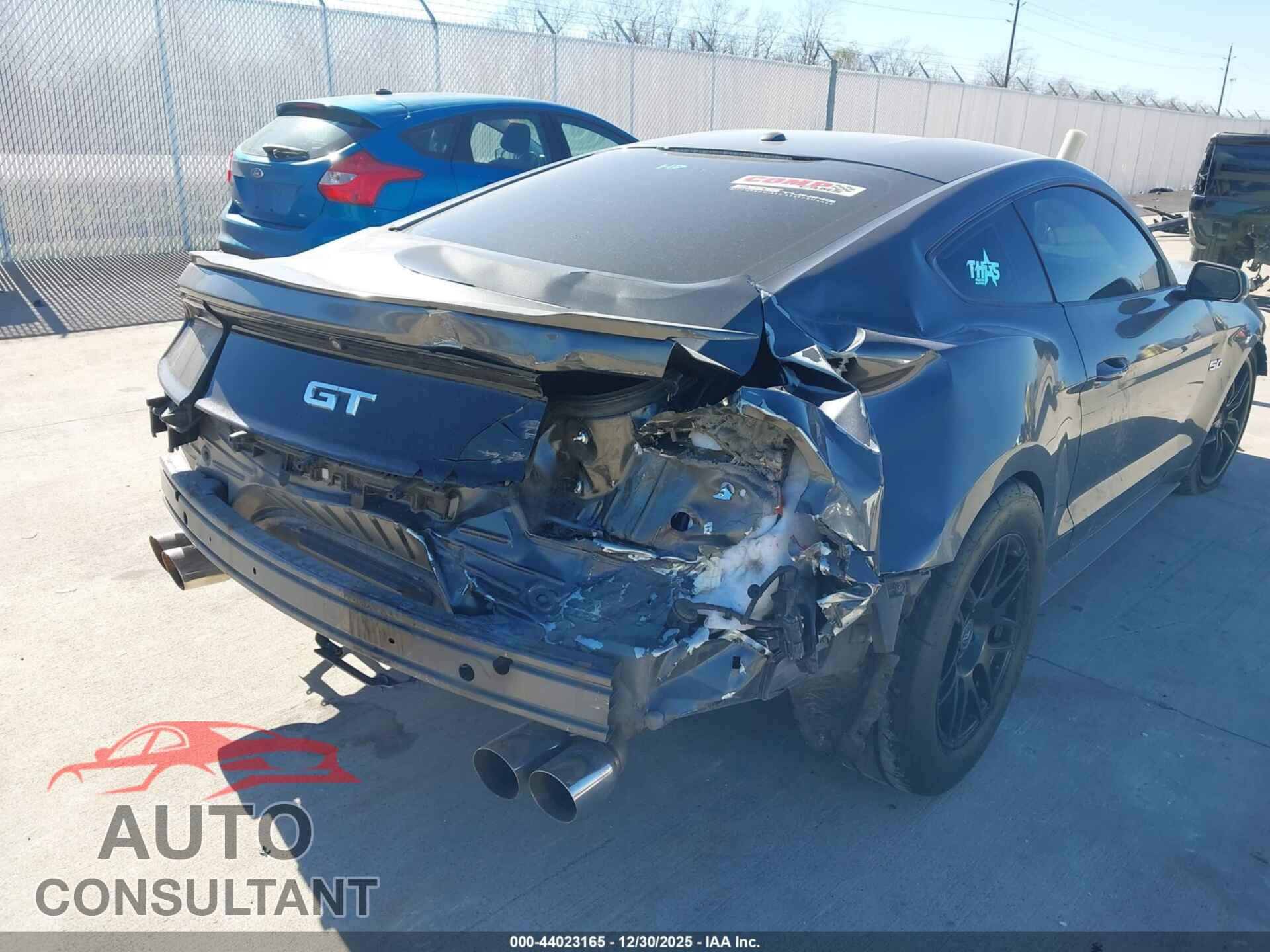 FORD MUSTANG 2015 - 1FA6P8CF8F5302156