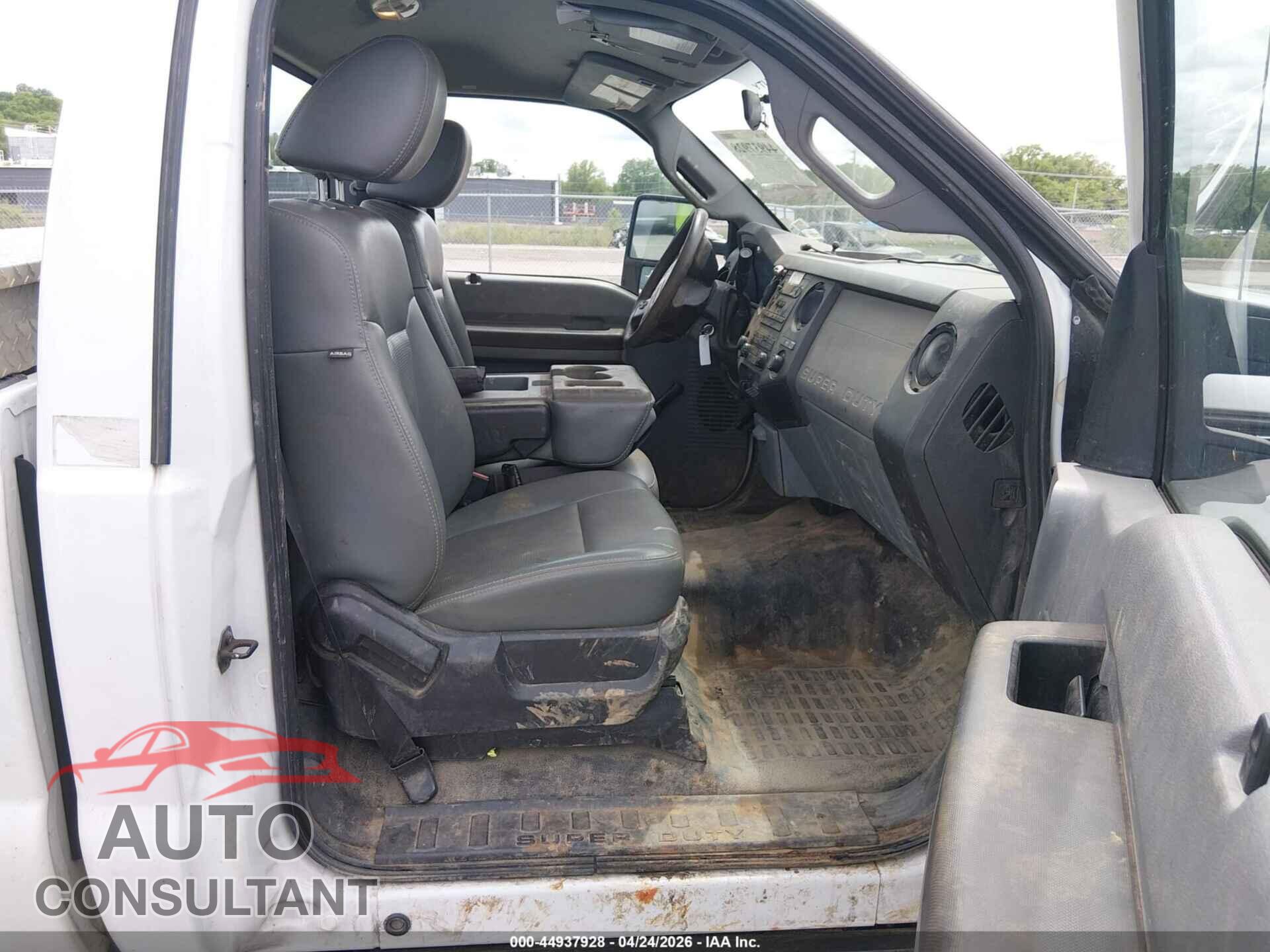 FORD F-250 2011 - 1FTBF2A68BEA85603